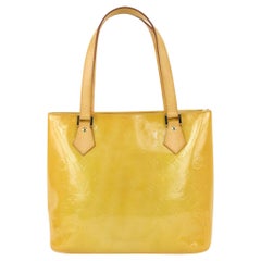 Louis Vuitton - Sac fourre-tout à fermeture éclair jaune monogrammé Vernis Houston 23lv104A