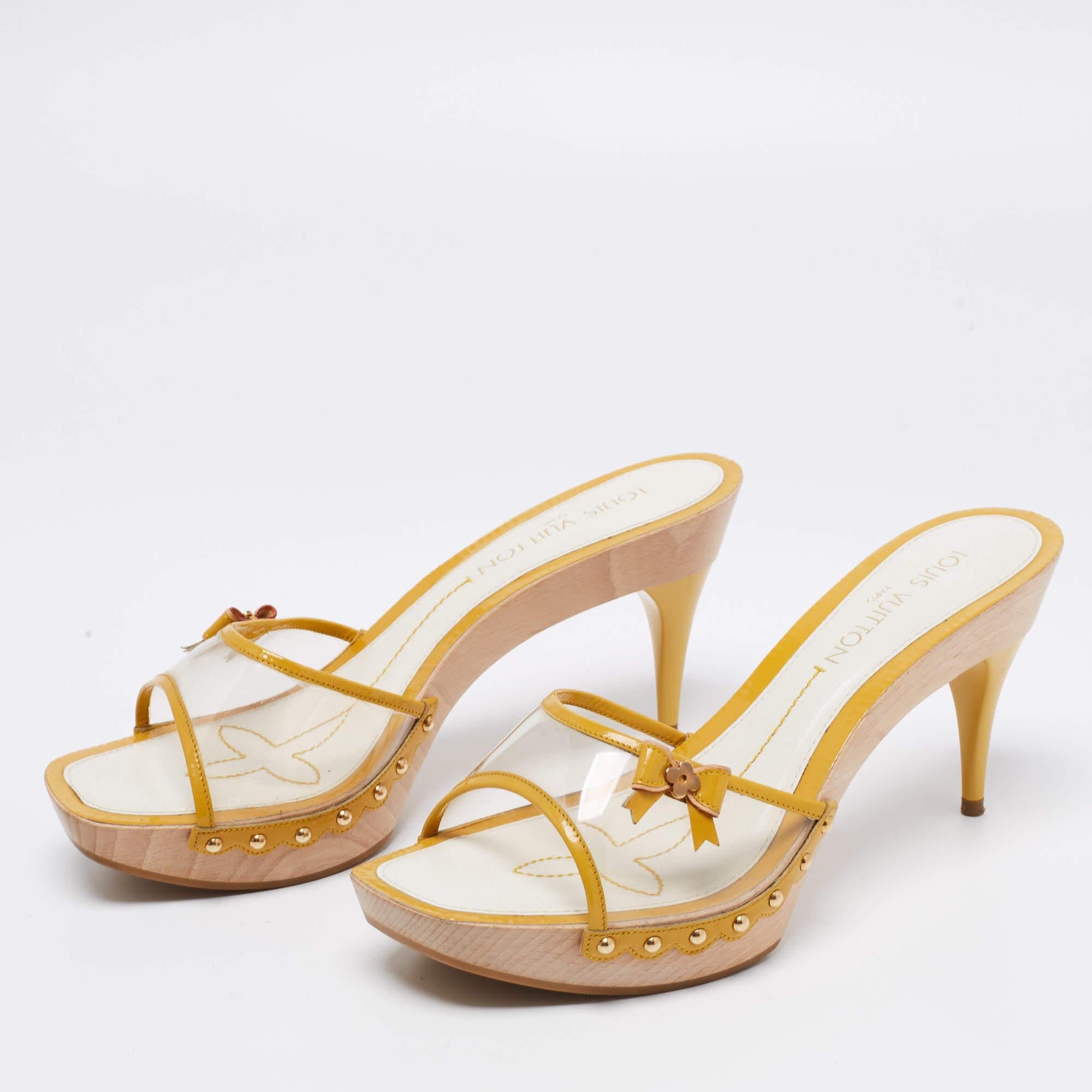 Louis Vuitton Yellow Patent Leather And PVC Bow Platform Slide Sandals Size 40.5 In Good Condition For Sale In Dubai, Al Qouz 2