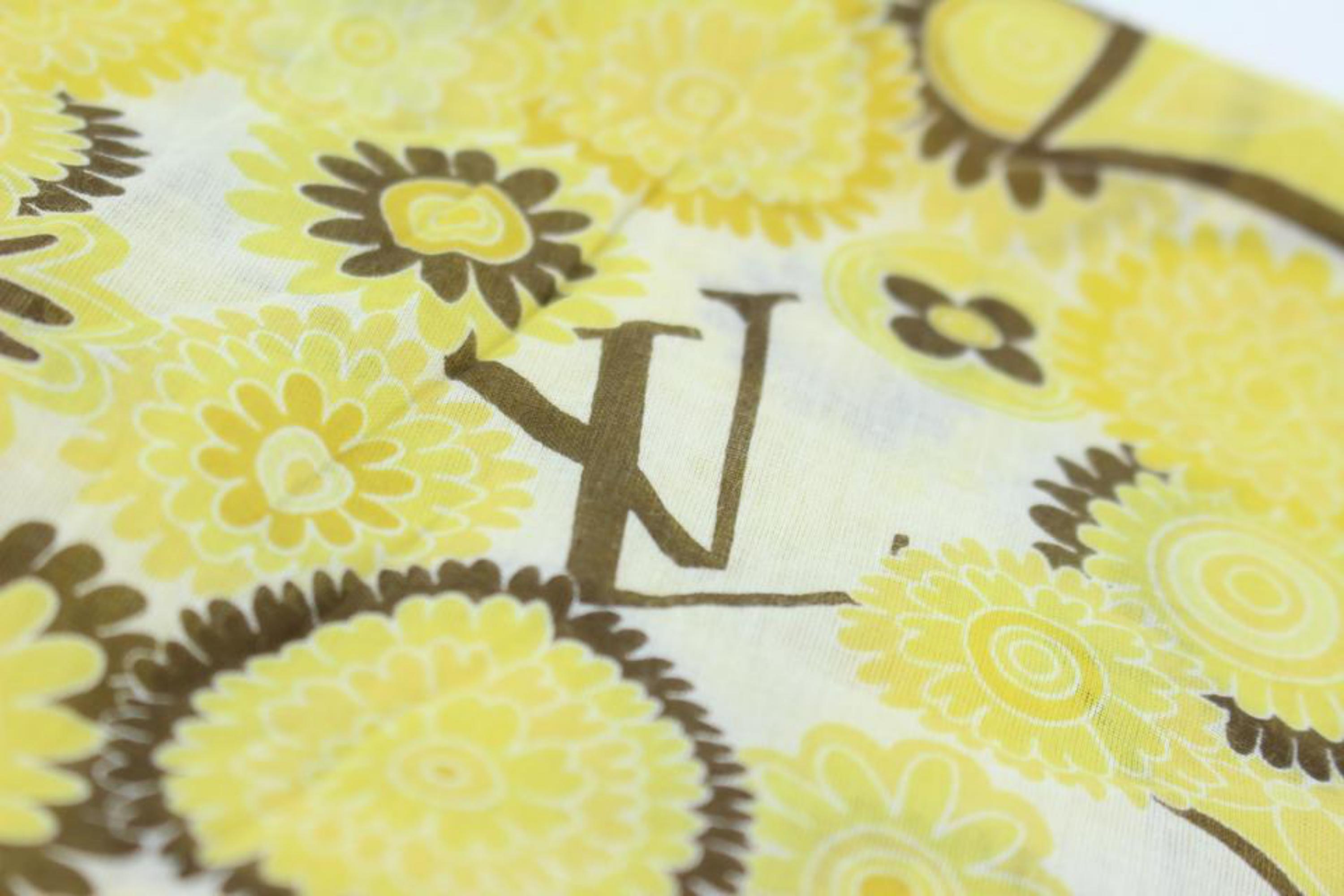 Louis Vuitton Yellow Rare Monogram 10le0110 Scarf/Wrap For Sale 8