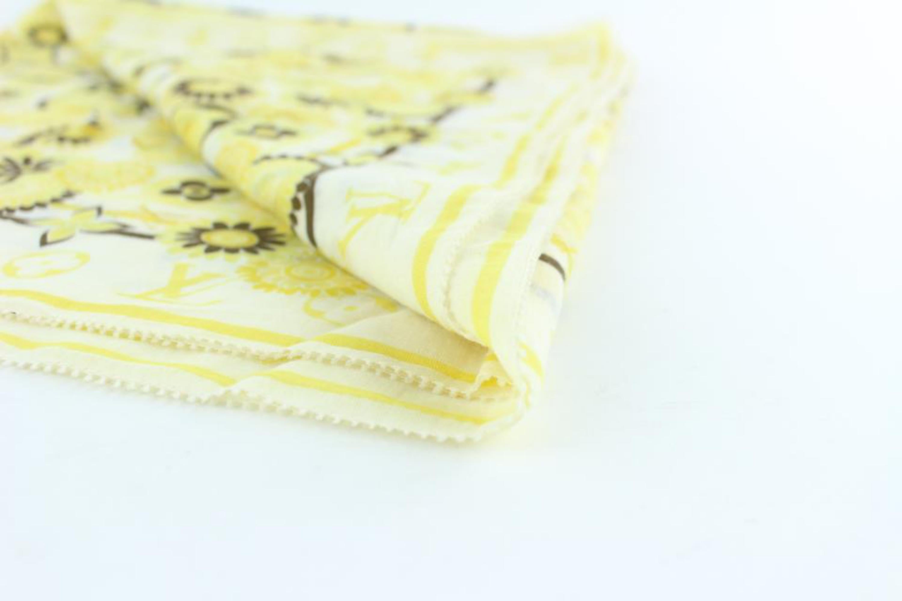 Louis Vuitton Yellow Rare Monogram 10le0110 Scarf/Wrap For Sale 3