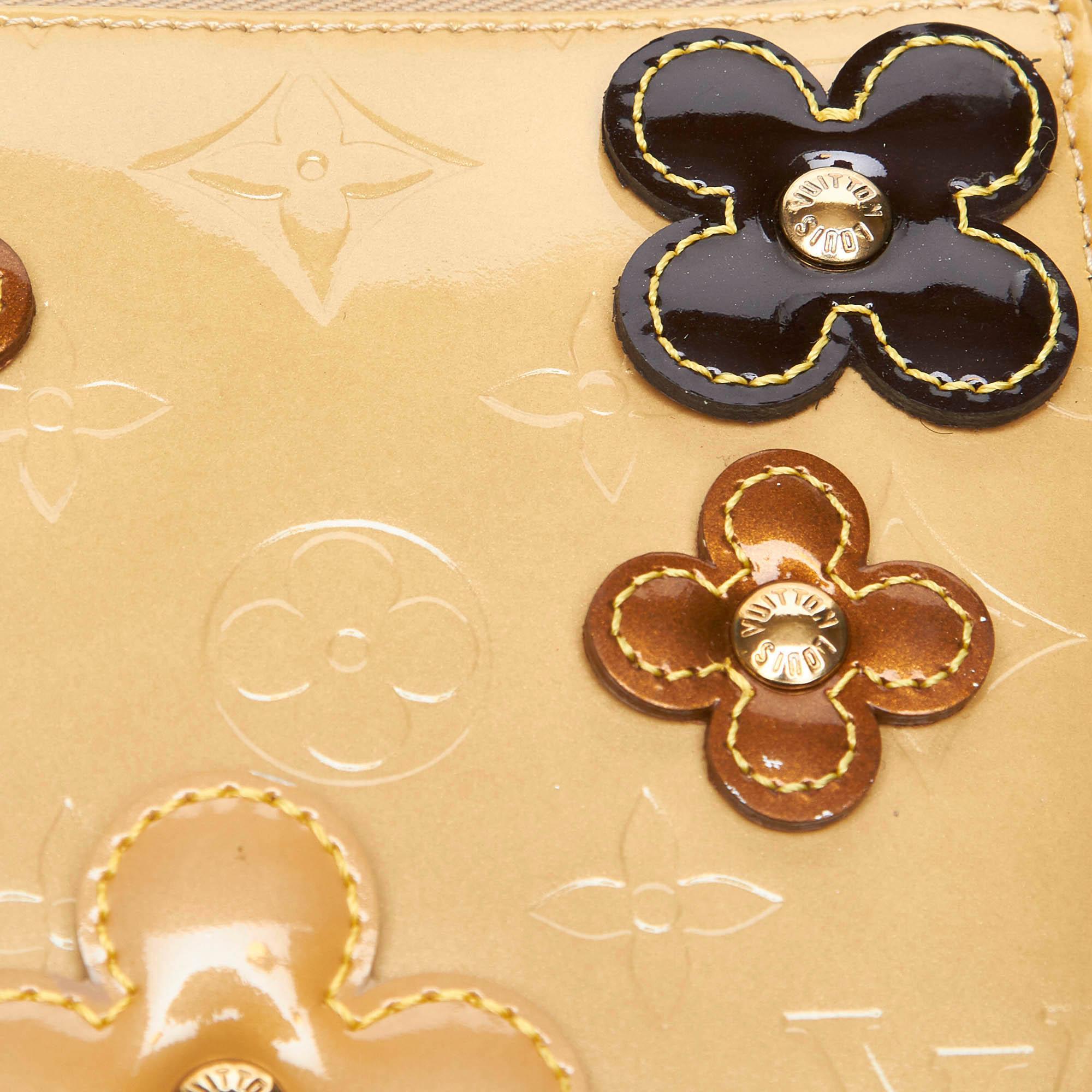 Louis Vuitton Yellow Vernis Lexington Fleurs Pochette France For Sale 2
