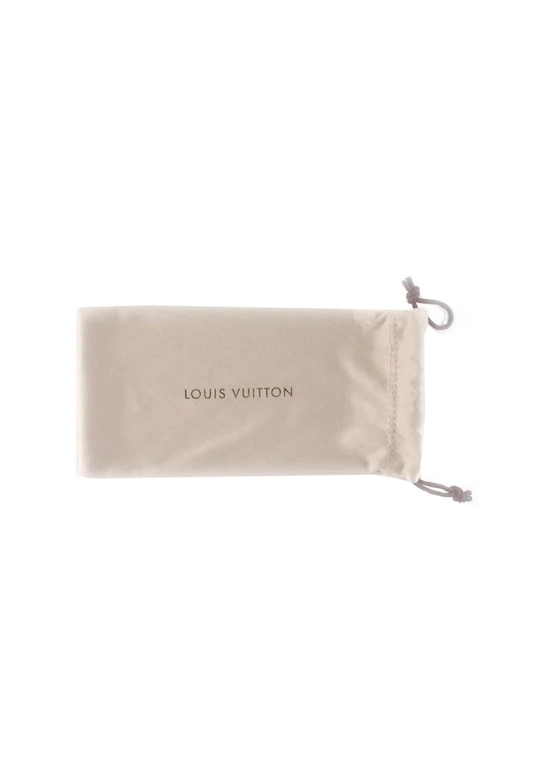 Item for sale is 100% genuine Louis Vuitton Z0876W Men Sunglasses 
Color: Blue
(An actual color may a bit vary due to individual computer screen interpretation)
Material: Plastic
Tag size: One Size
This bag is great quality item. Rate 9 of 10,