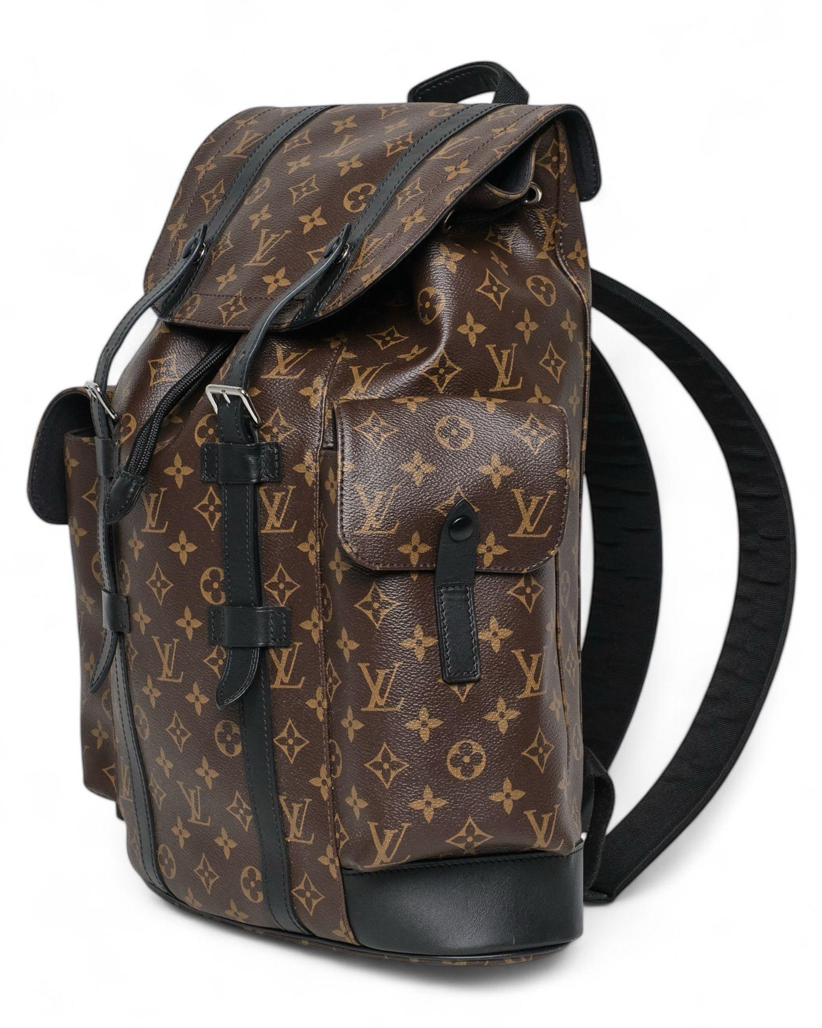 Black Louis Vuitton Christopher GM Monogram Backpack Noir en vente