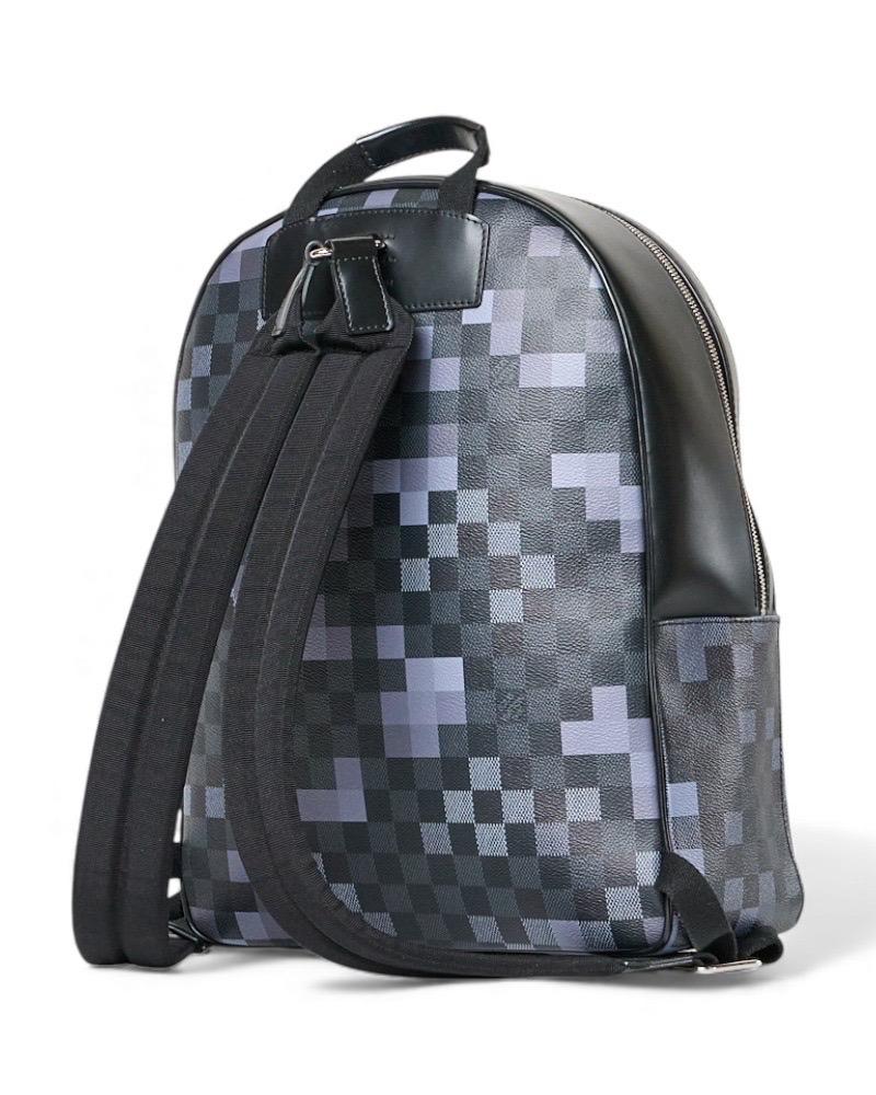 Zaino Louis Vuitton MM Damier Graphite Pixel Nero In condizioni ottime in vendita a Torre Del Greco, IT
