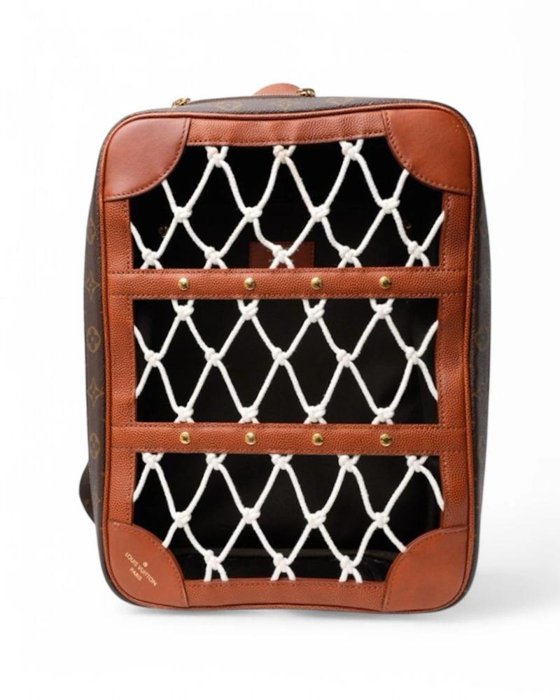 Louis Vuitton Legacy Shoes Box Monogram Backpack en vente 7