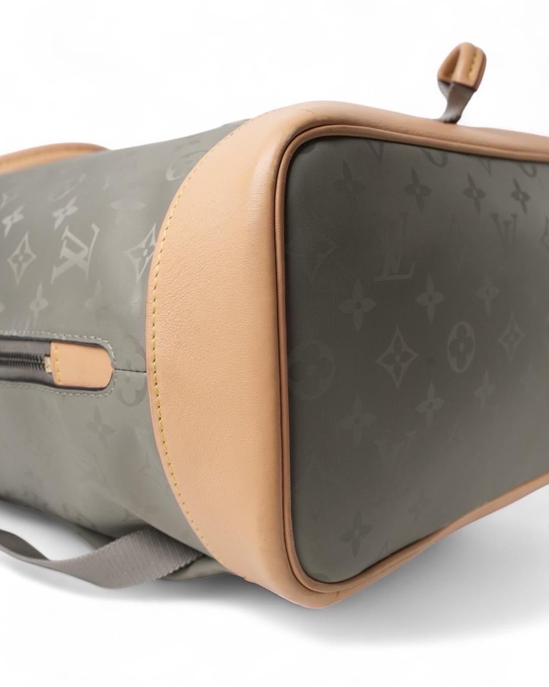 Louis Vuitton Zaino Tote GM Monogram Titanium For Sale 8