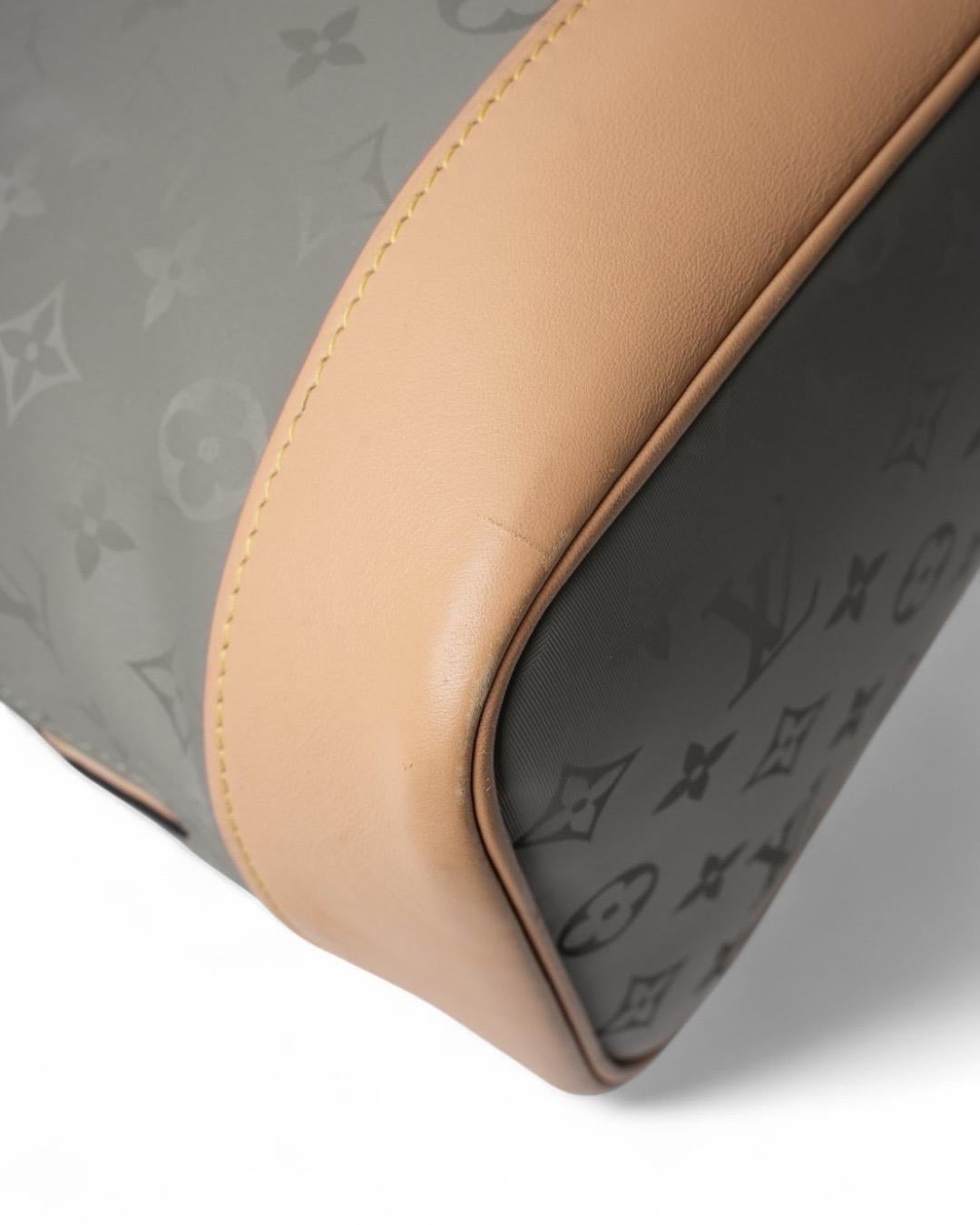 Louis Vuitton Zaino Tote GM Monogram Titanium For Sale 10