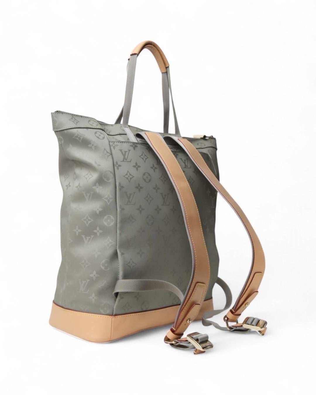 Louis Vuitton Zaino Tote GM Monogram Titanium For Sale 2