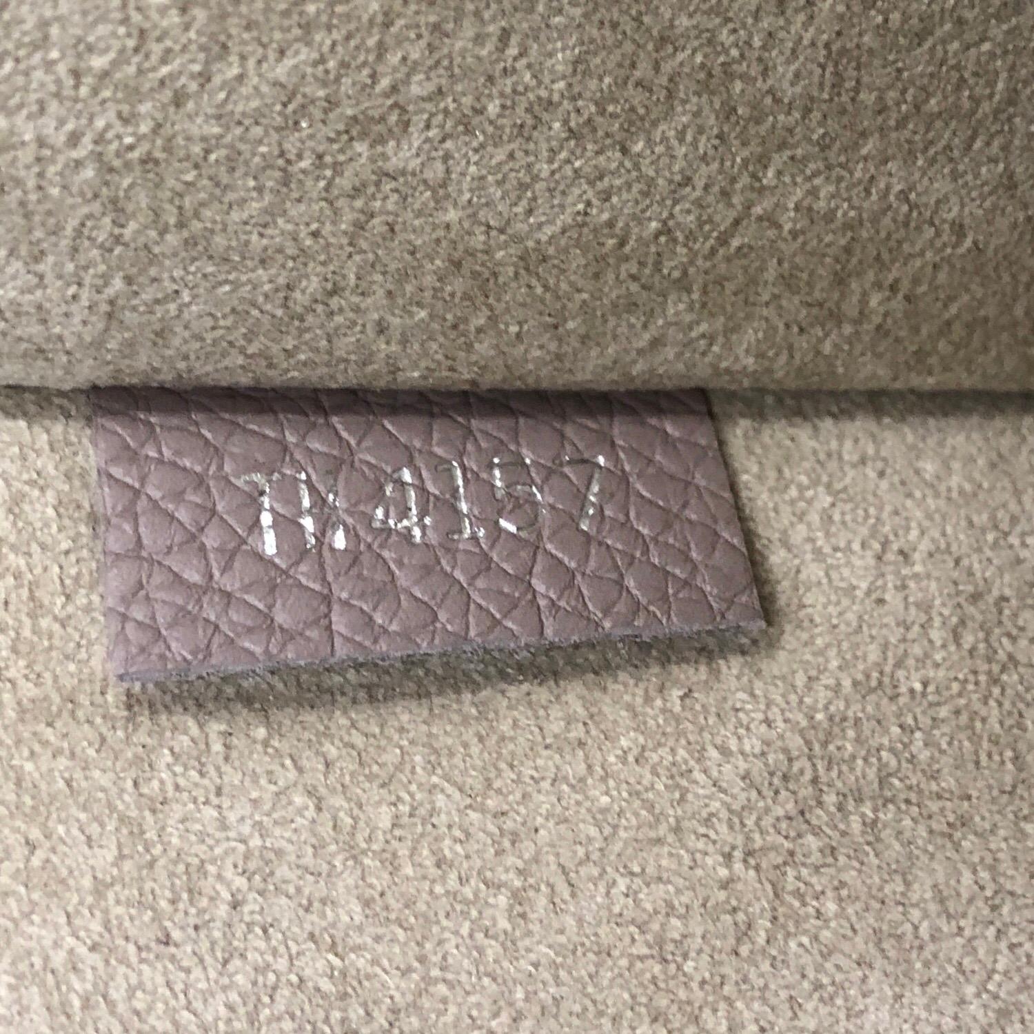 Louis Vuitton Zip Around Pochette 1