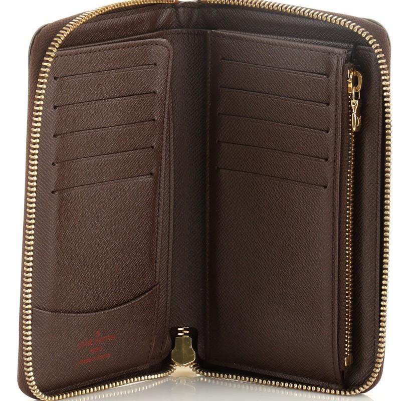 Brown Louis Vuitton Zippy Compact Wallet Damier
