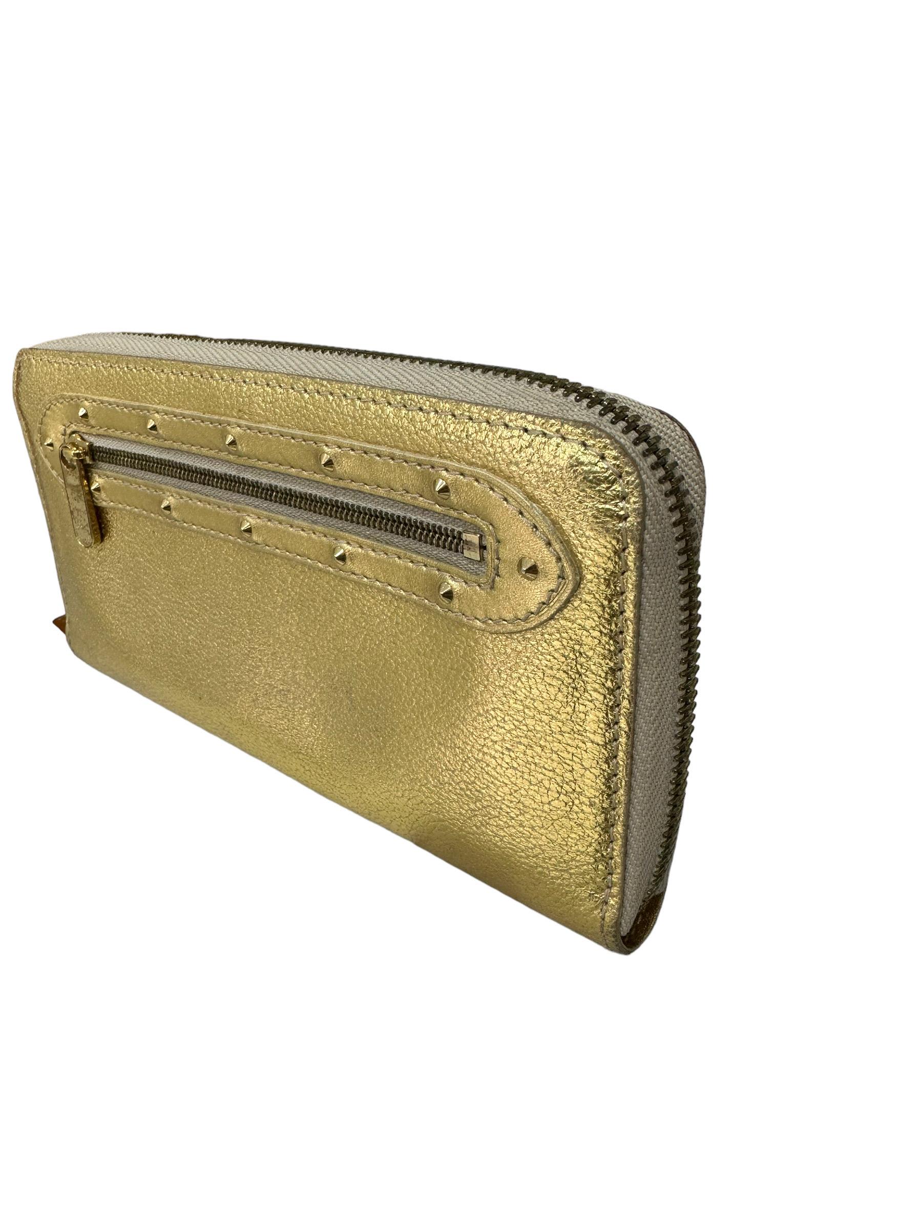 Louis Vuitton Zippy Suhali Wallet Gold Leather  In Excellent Condition For Sale In Torre Del Greco, IT