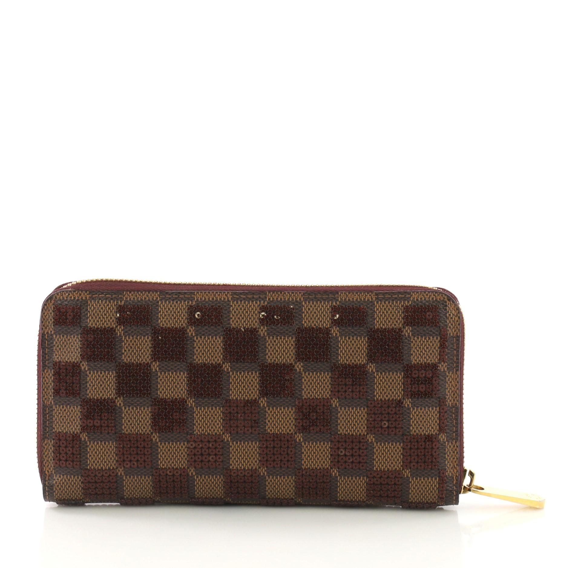 Louis Vuitton Zippy Wallet Damier Paillettes In Good Condition In NY, NY