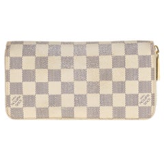 Louis Vuitton Zippy Wallet in Azur damier canvas