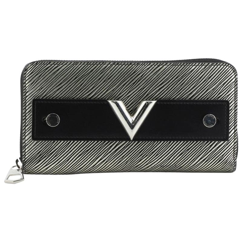 Louis Vuitton Zippy Wallet Limited Edition Essential V Epi Leather