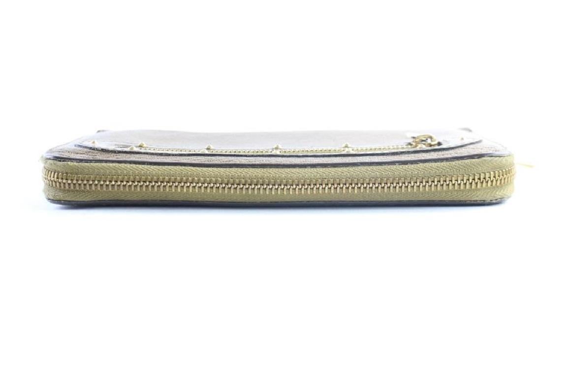 Louis Vuitton - Pochette longue à fermeture éclair en cuir Suhali bronze 228121 en vente 3