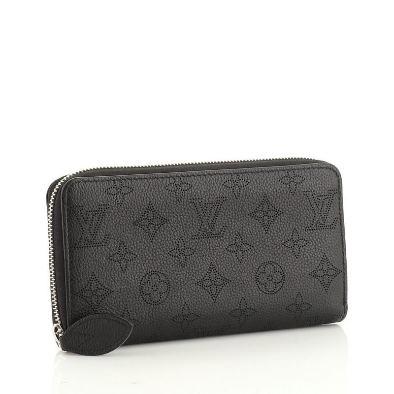 Black Louis Vuitton  Zippy Wallet Mahina Leather