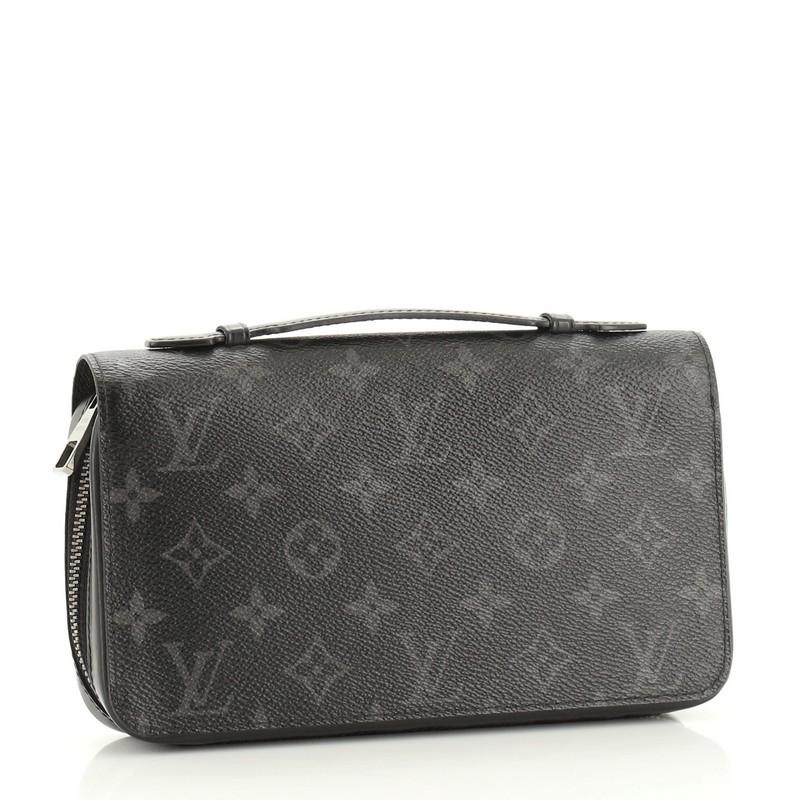 Condition: Very good. Moderate wear on exterior edges, scuffs and small indentations on handle and opening leather trim, wear in interior, scratches on hardware. 
Accessories: No Accessories 
Measurements: Handle Drop 1