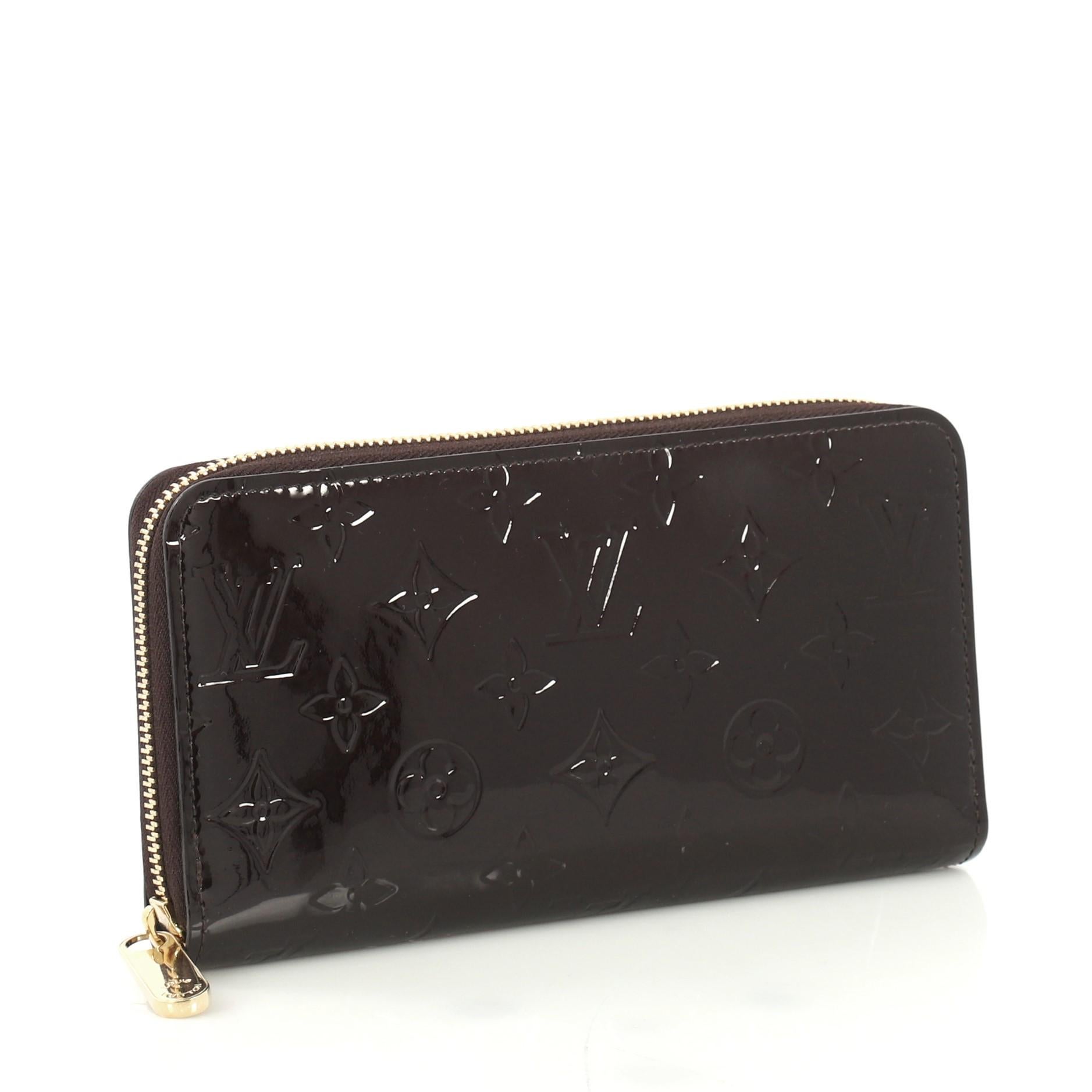 Black Louis Vuitton Zippy Wallet Monogram Vernis