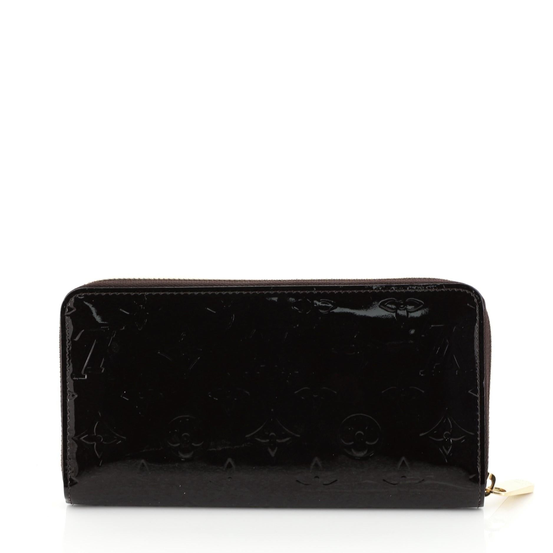 Black Louis Vuitton Zippy Wallet Monogram Vernis