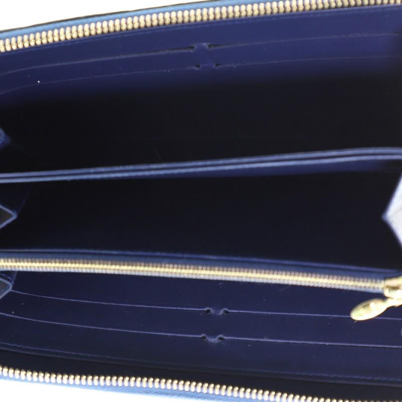 Louis Vuitton Zippy Wallet Monogram Vernis In Good Condition In NY, NY