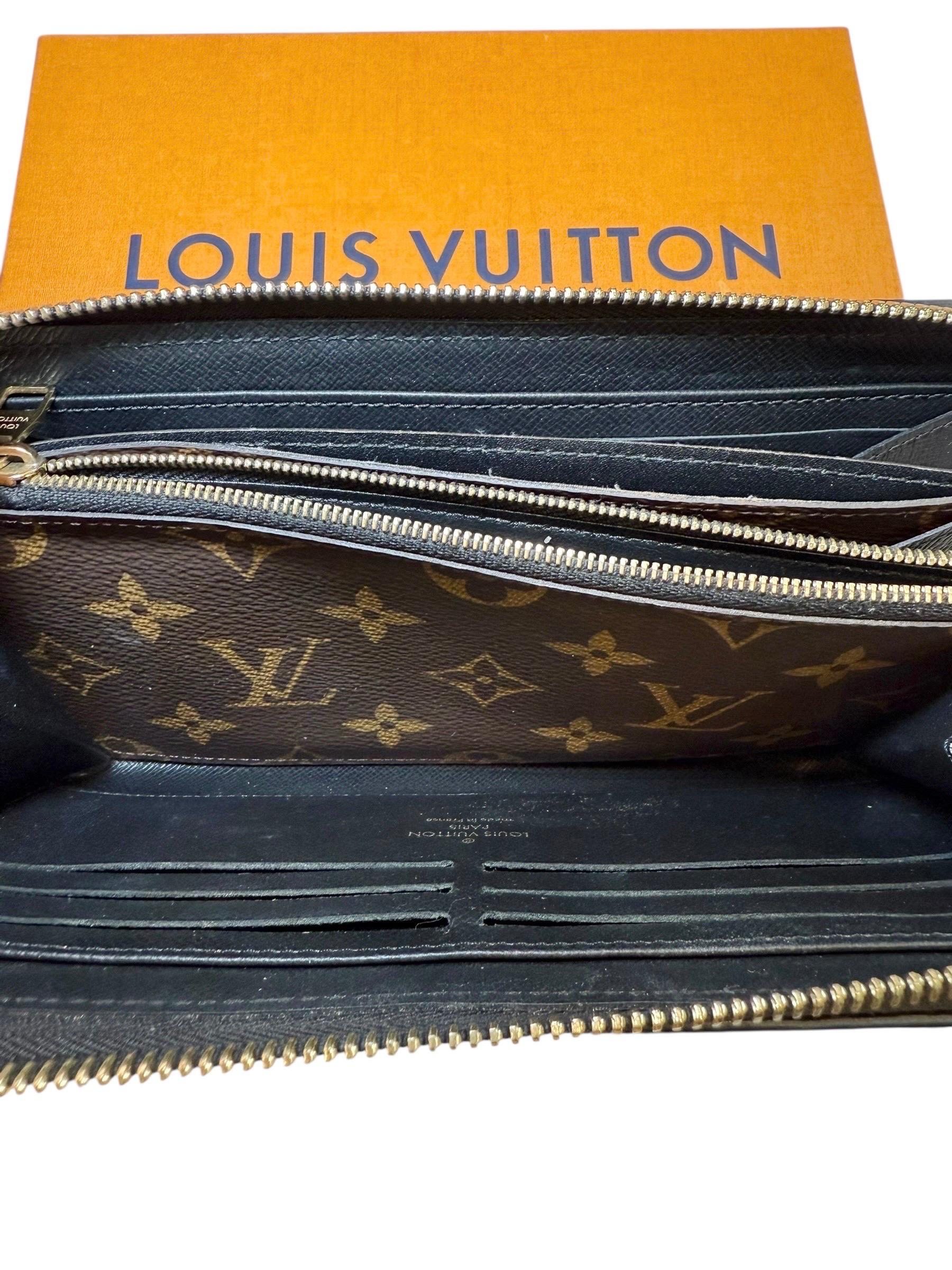 Louis Vuitton Zippy Wallet NM in tela Monogram con angoli in pelle nera 2019 in vendita 9