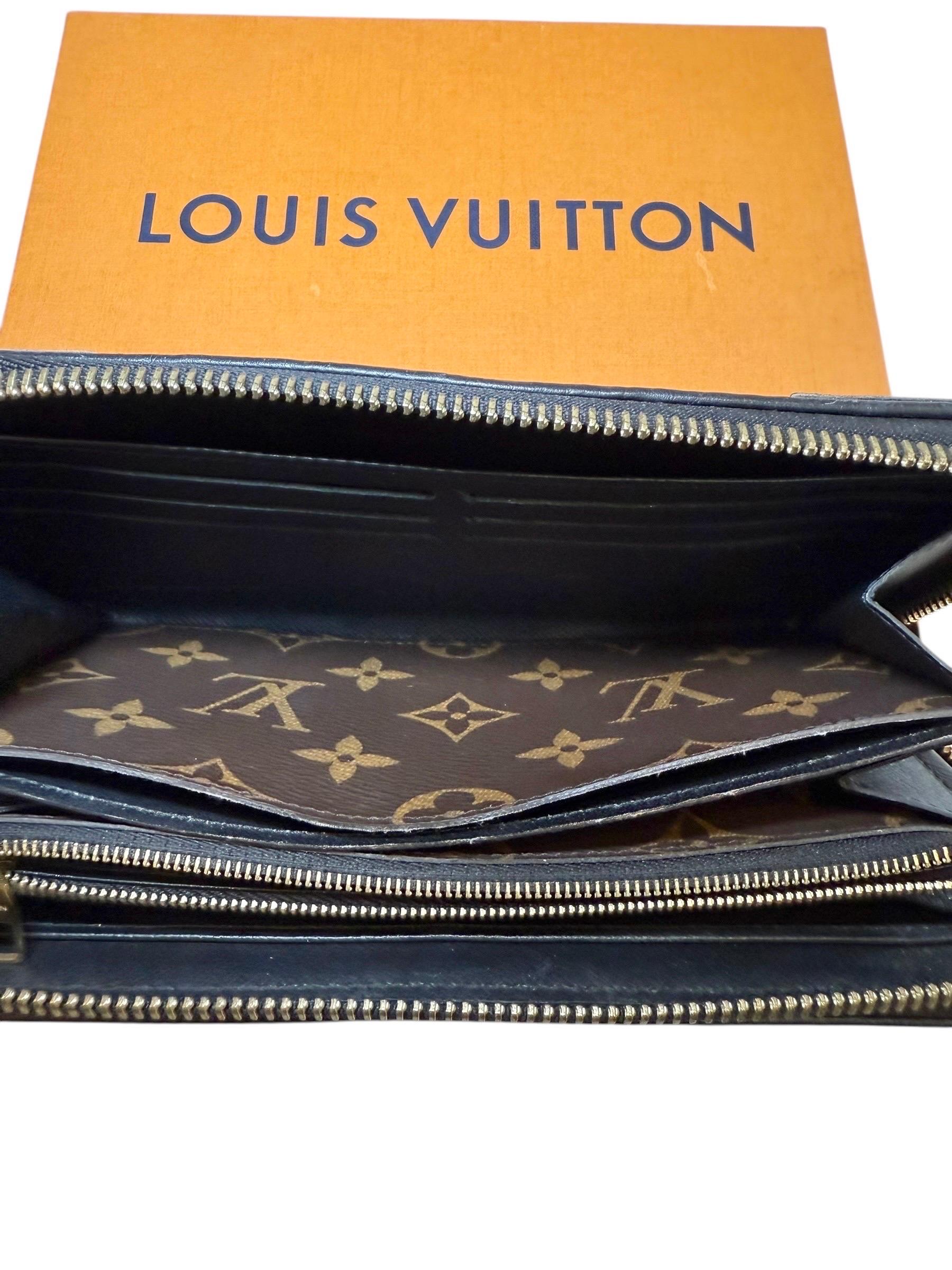 Louis Vuitton Zippy Wallet NM in tela Monogram con angoli in pelle nera 2019 in vendita 11