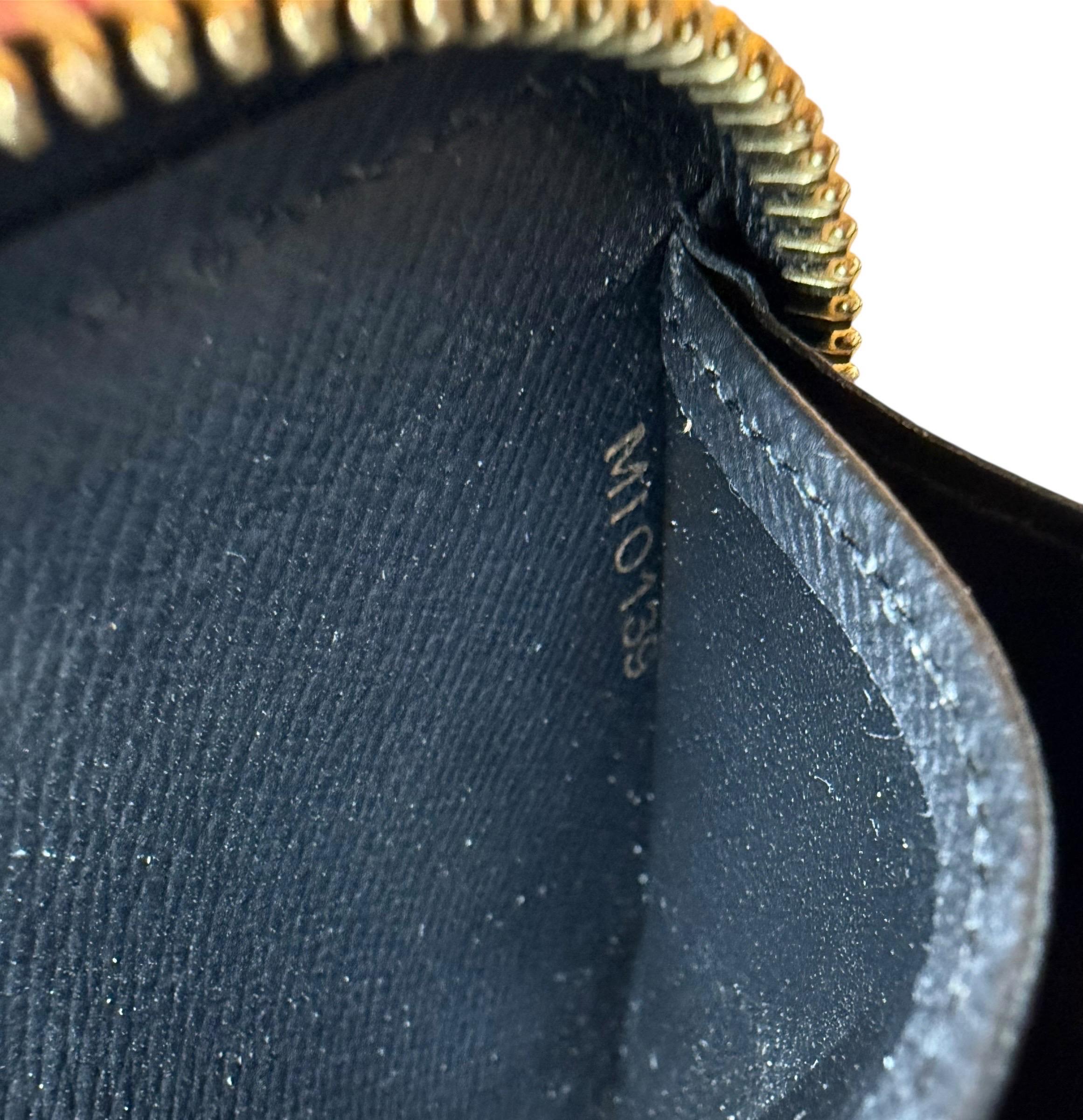 Louis Vuitton Zippy Wallet NM in tela Monogram con angoli in pelle nera 2019 in vendita 12