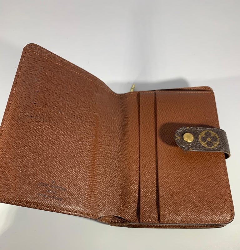 Louis Vuitton - Authenticated Joséphine Wallet - Leather Brown for Women, Very Good Condition