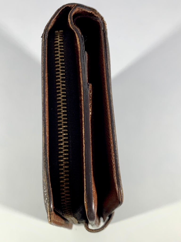 053 Pre-Owned Louis Vuitton Monogram Bifold Zip Wallet SP 0031