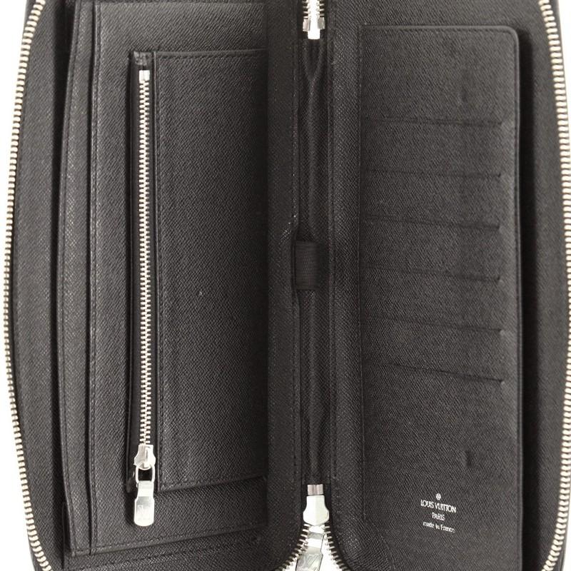 Louis Vuitton Zippy Wallet Taiga Leather XL 1