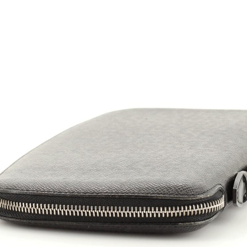 Louis Vuitton Zippy Wallet Taiga Leather XL 3