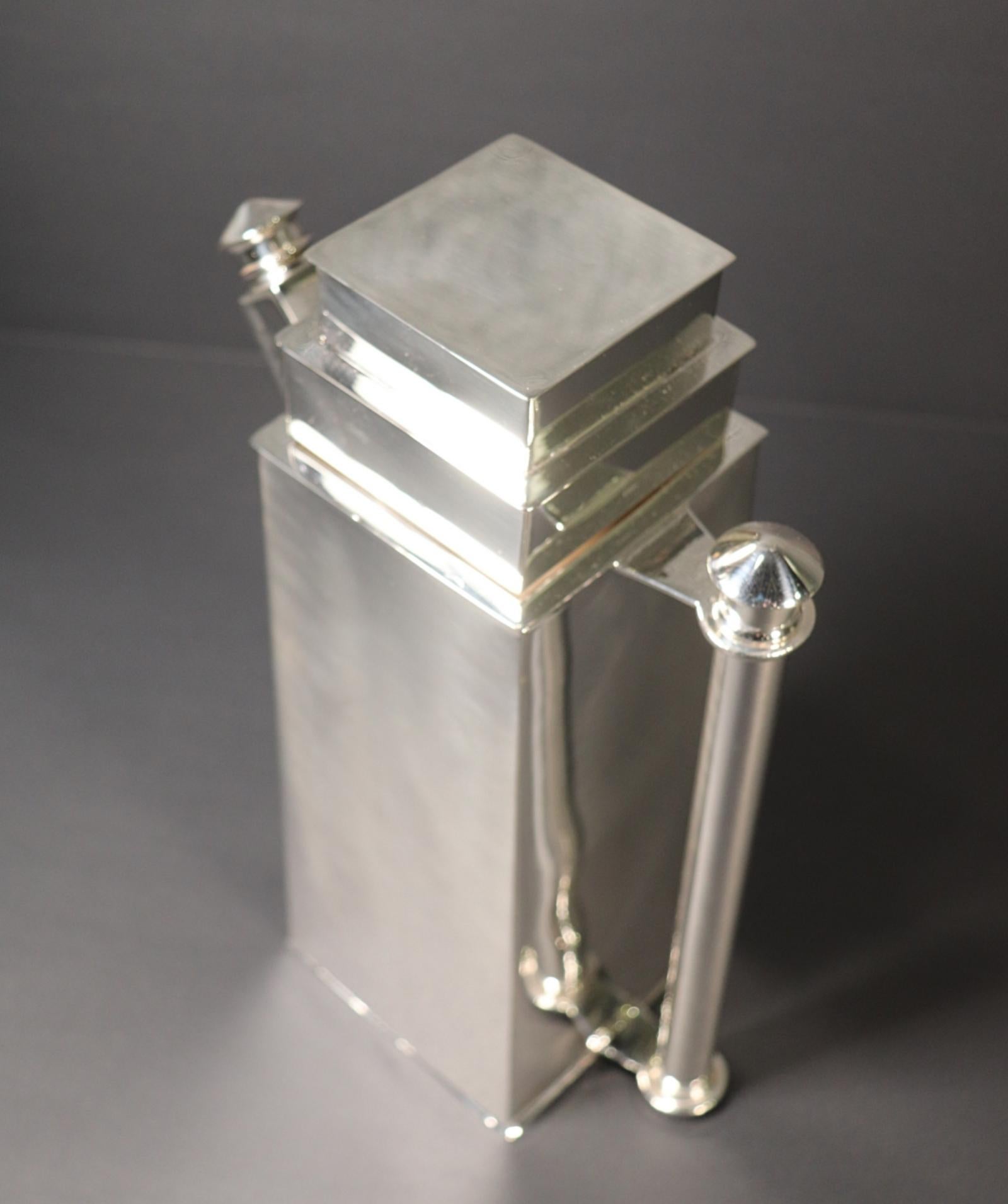 Louis W. Rice -Rare Skyscraper Design Cocktail Shaker For Sale 3