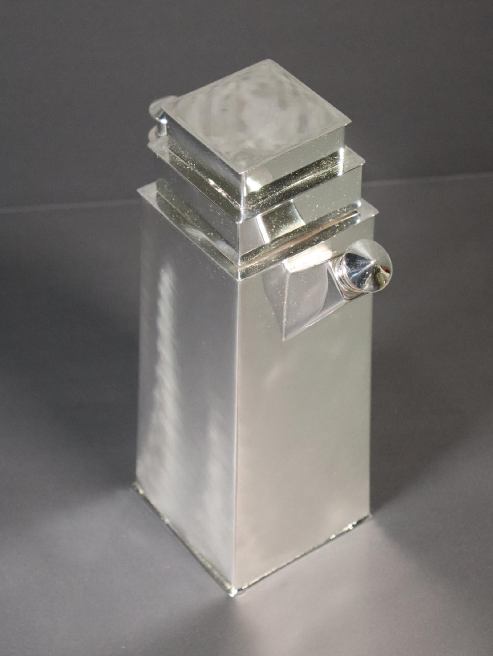 American Louis W. Rice -Rare Skyscraper Design Cocktail Shaker For Sale