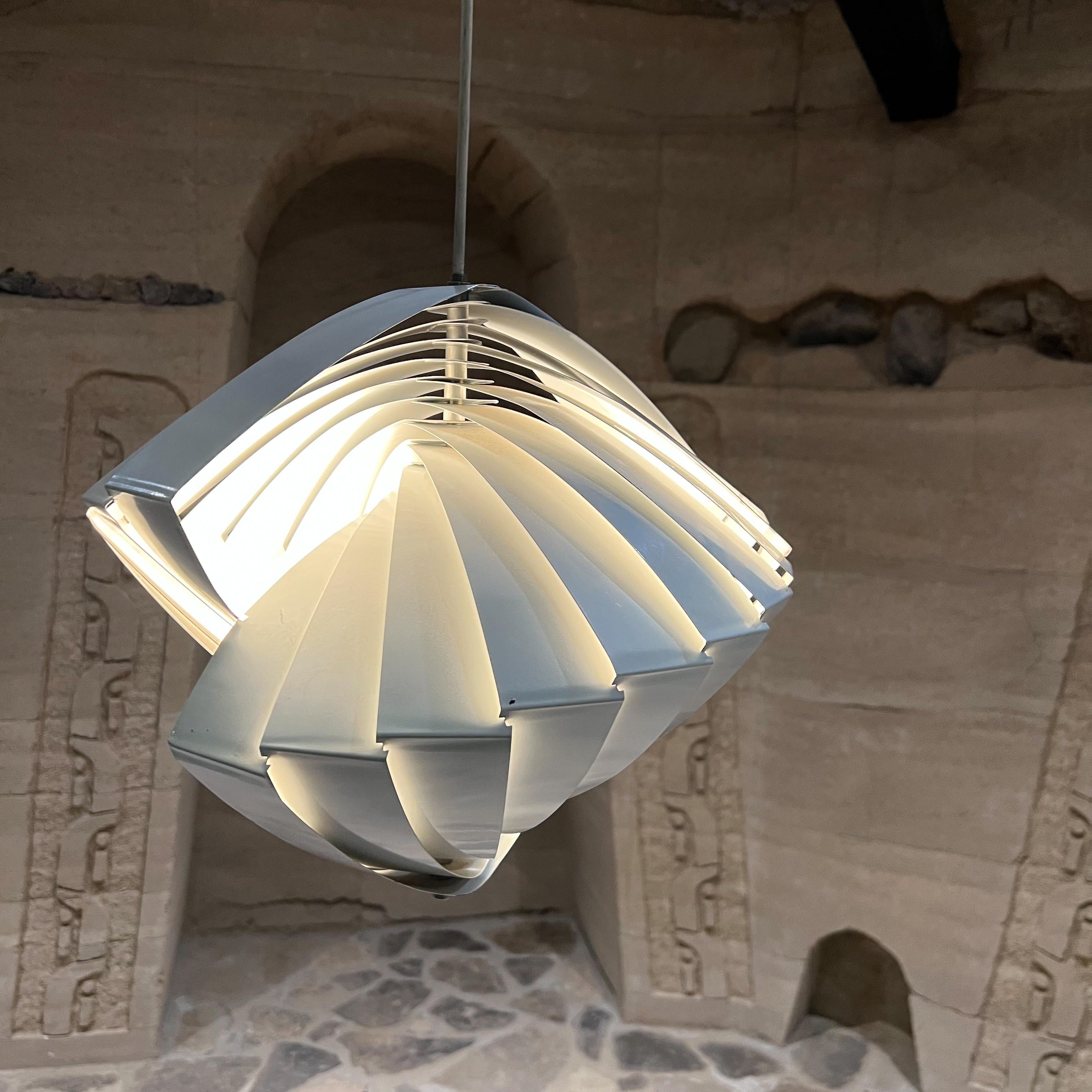 1960s Denmark Konkylie Concentric Ceiling PENDANT Lamp Louis WEISDORF Lyfa 9