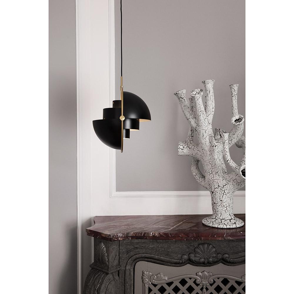 Louis Weisdorf Pendentif Multi-Lite Laiton Noir Semi Mat Ø32 cm pour GUBI Neuf - En vente à New York, NY