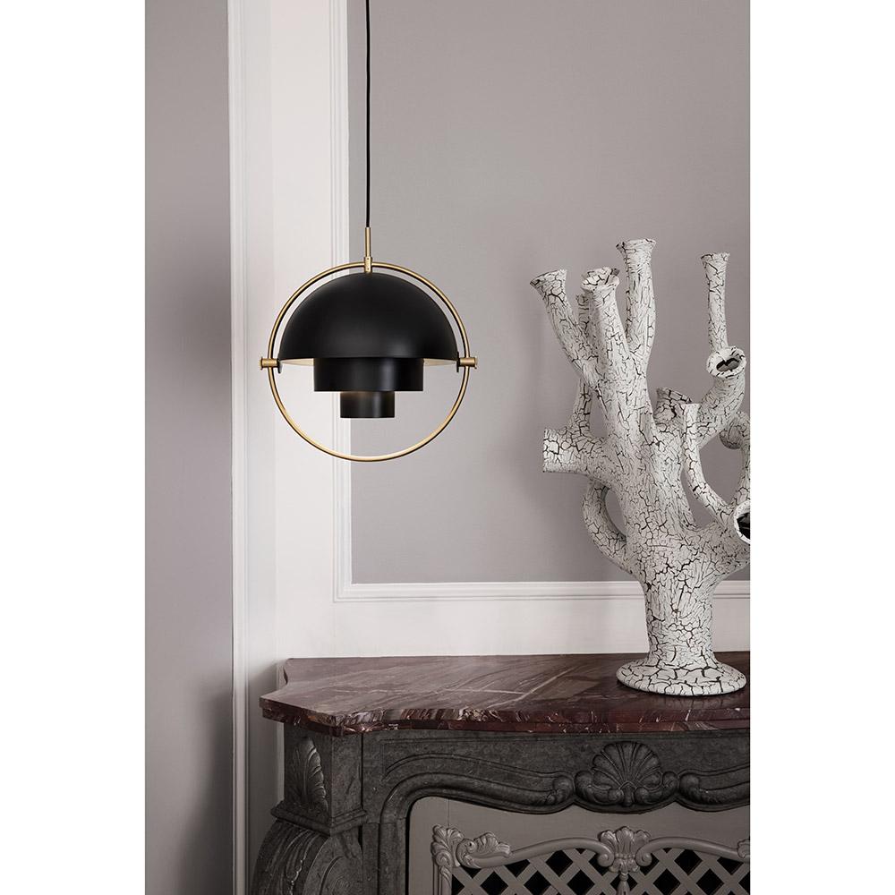 XXIe siècle et contemporain Louis Weisdorf Pendentif Multi-Lite Laiton Noir Semi Mat Ø32 cm pour GUBI en vente