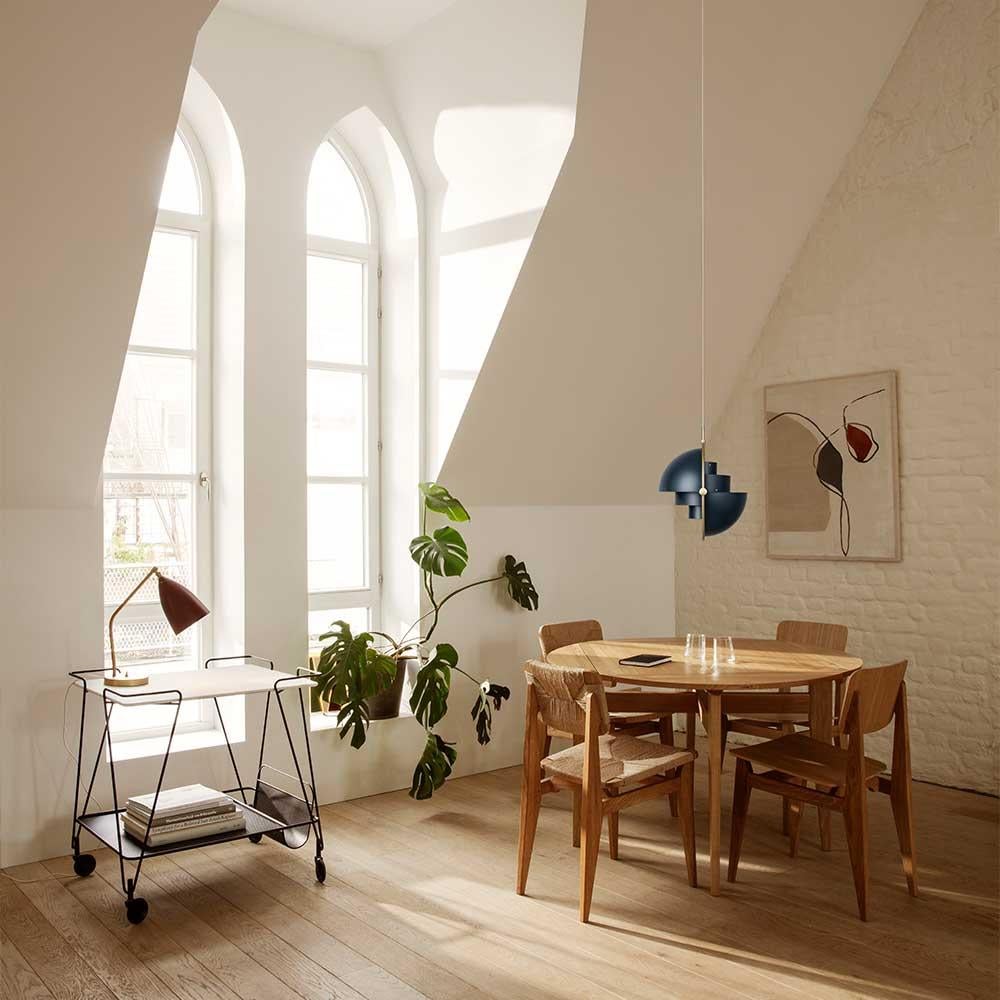 XXI secolo e contemporaneo Louis Weisdorf Ciondolo Multi-Lite in ottone blu notte per Ø32 cm Gubi in vendita