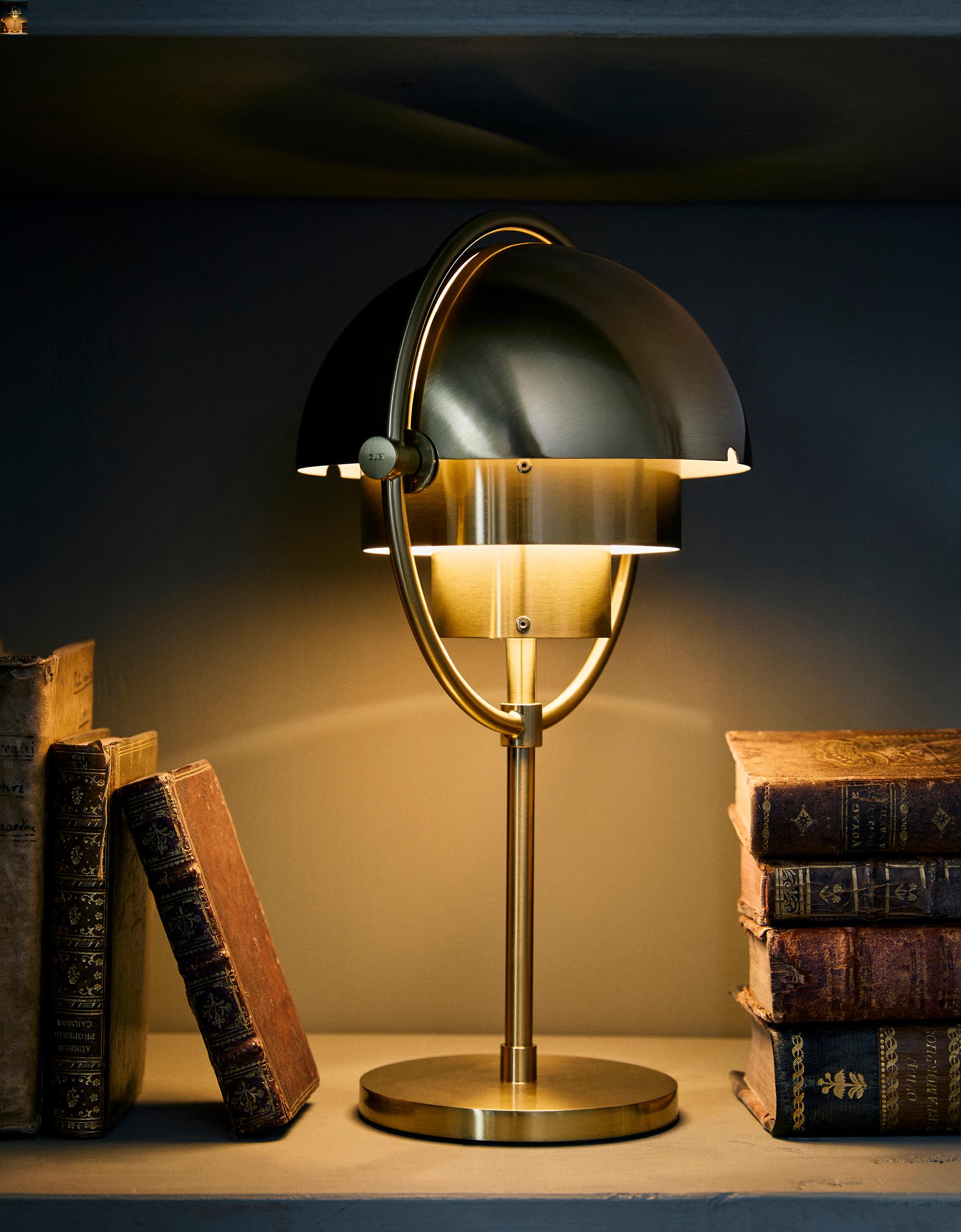 Mid-Century Modern Lampe de table portable Multi-Lite de Louis Weisdorf en laiton en vente