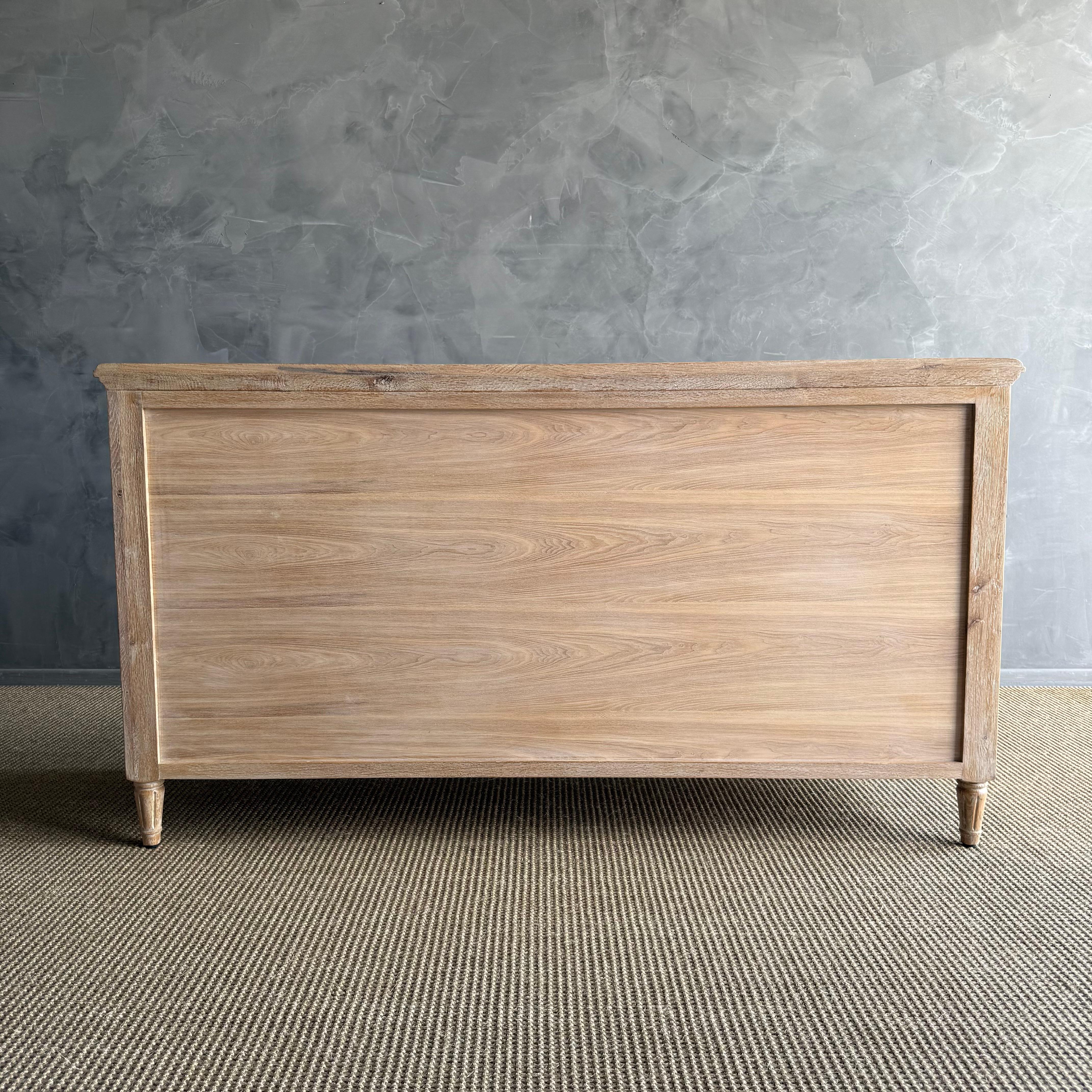 Comò Louis in Oak bianco con 6 cassetti in vendita 6