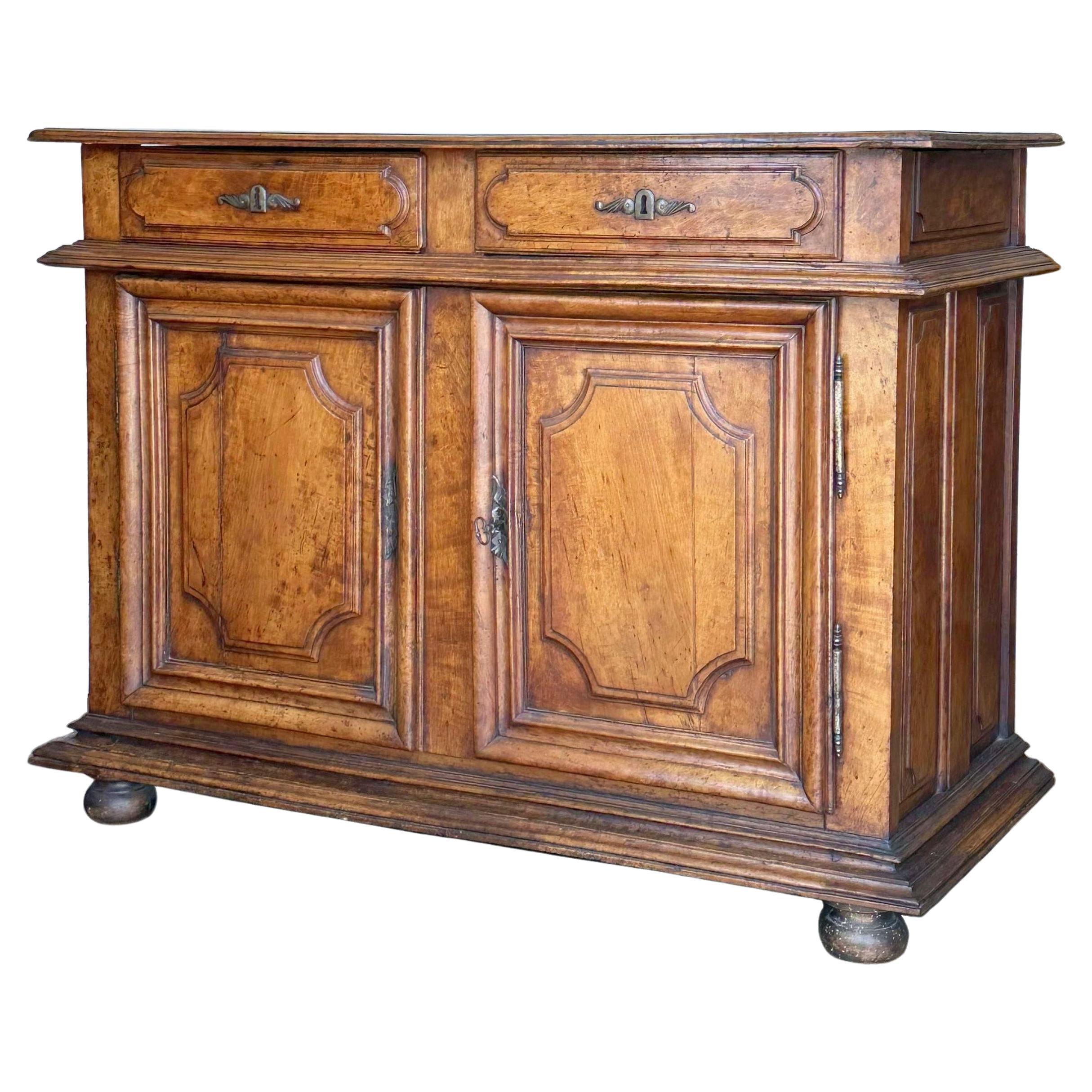 Buffet Louis XIII, vers 1740 en vente