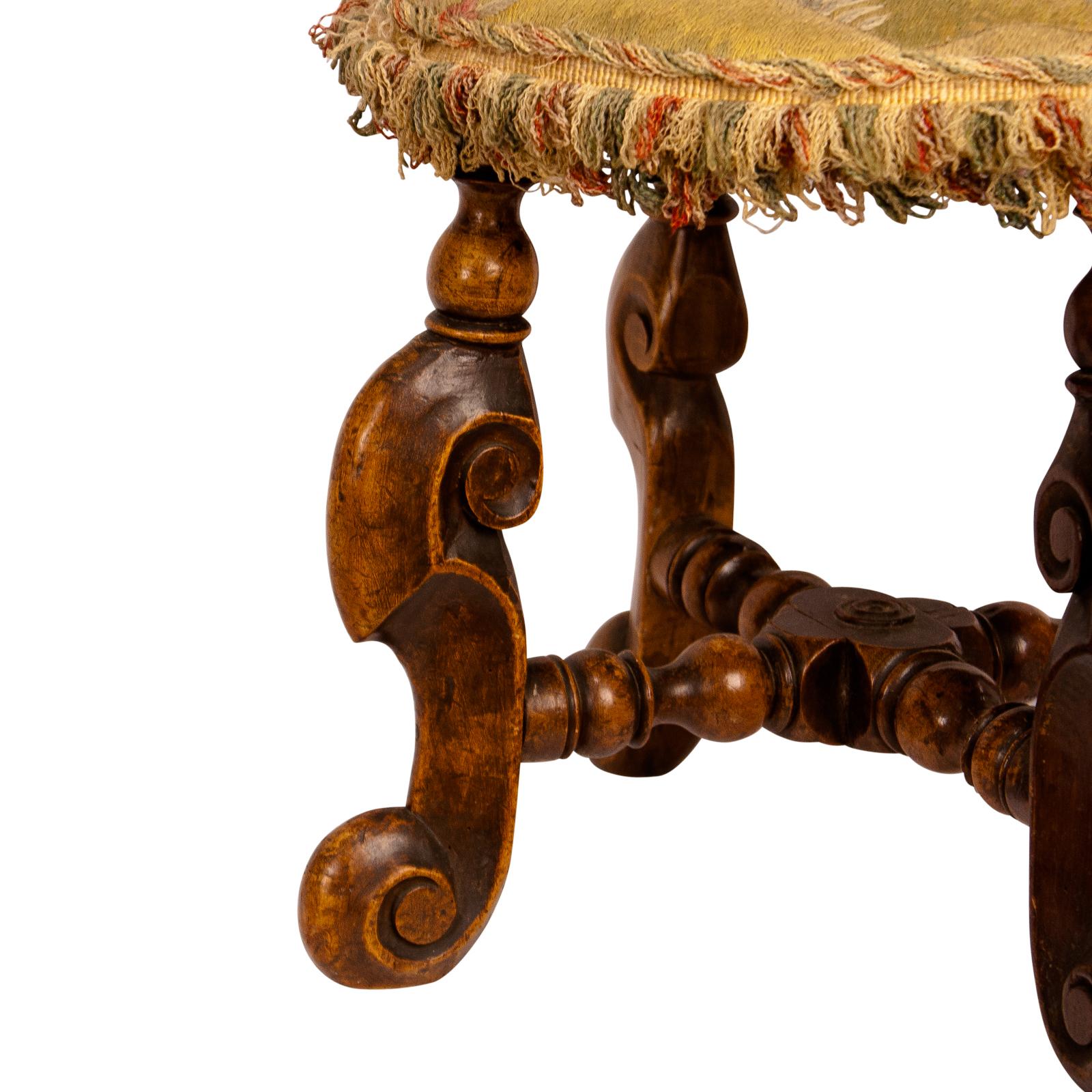 Louis XIII Foot Stool, France, circa 1620 In Good Condition In San Francisco, CA