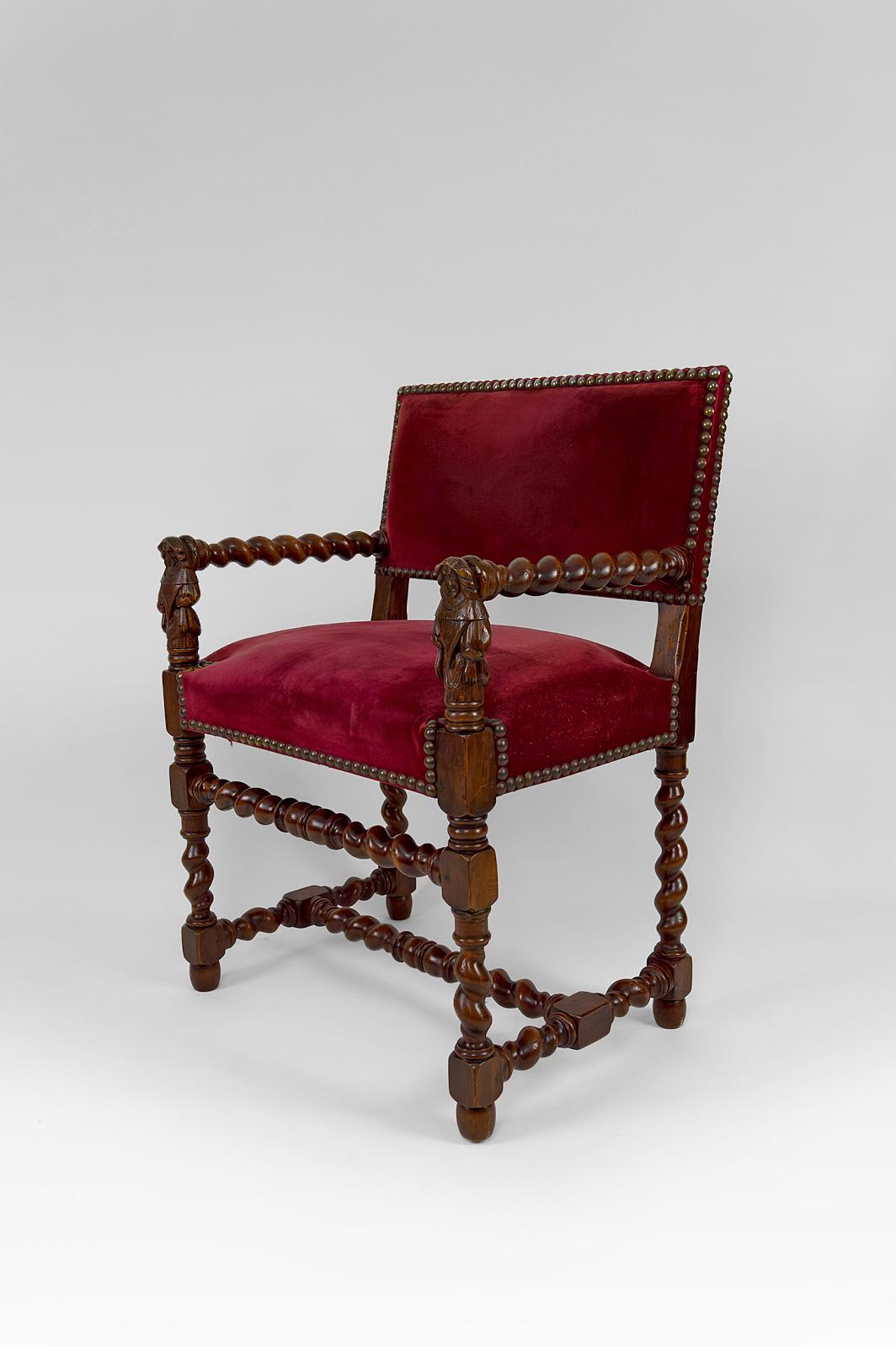 French Louis XIII / Haute Epoque style armchair with women sculpted on the armrests. For Sale