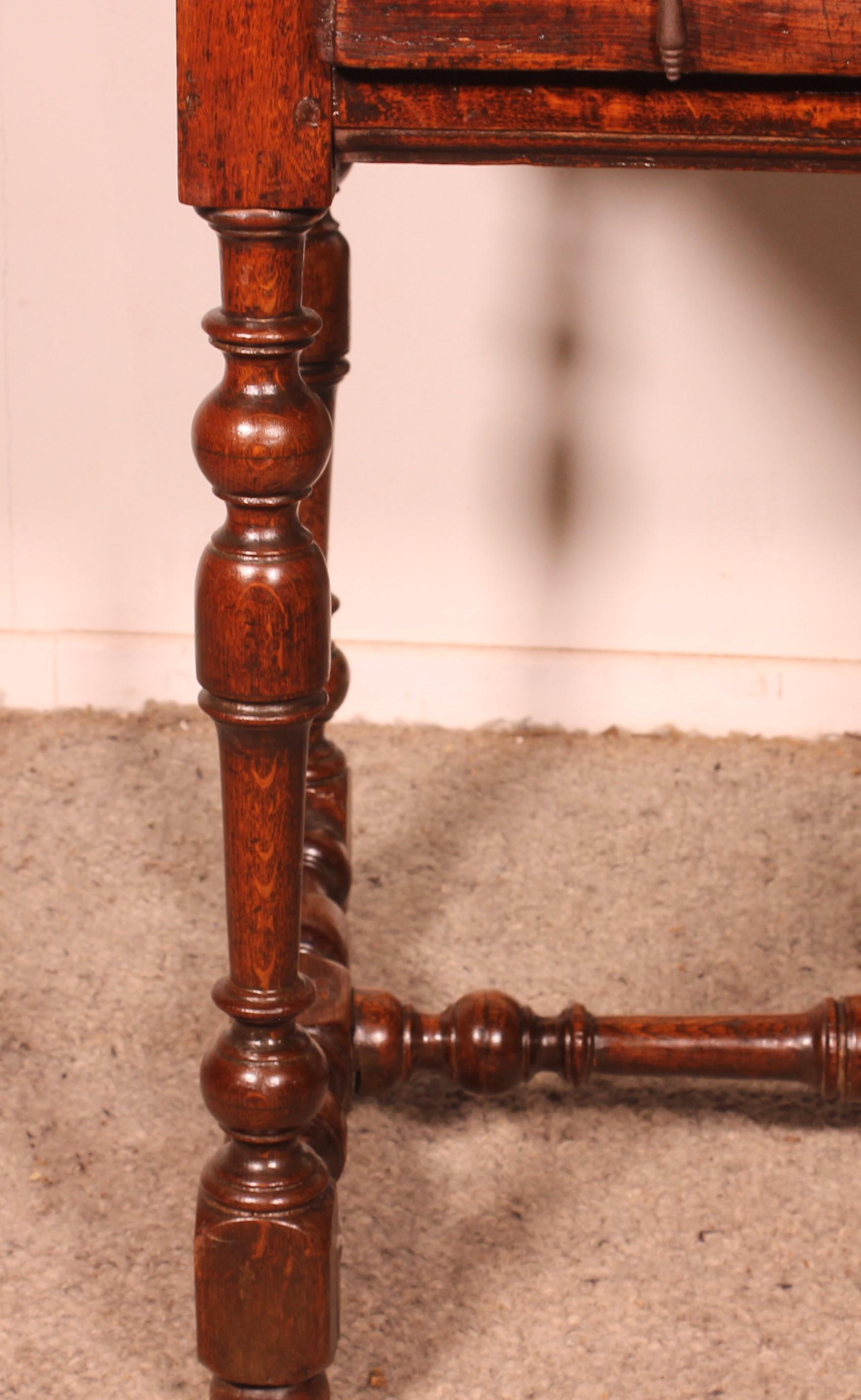 Mesa Luis XIII de roble - Siglo XVII en venta 6