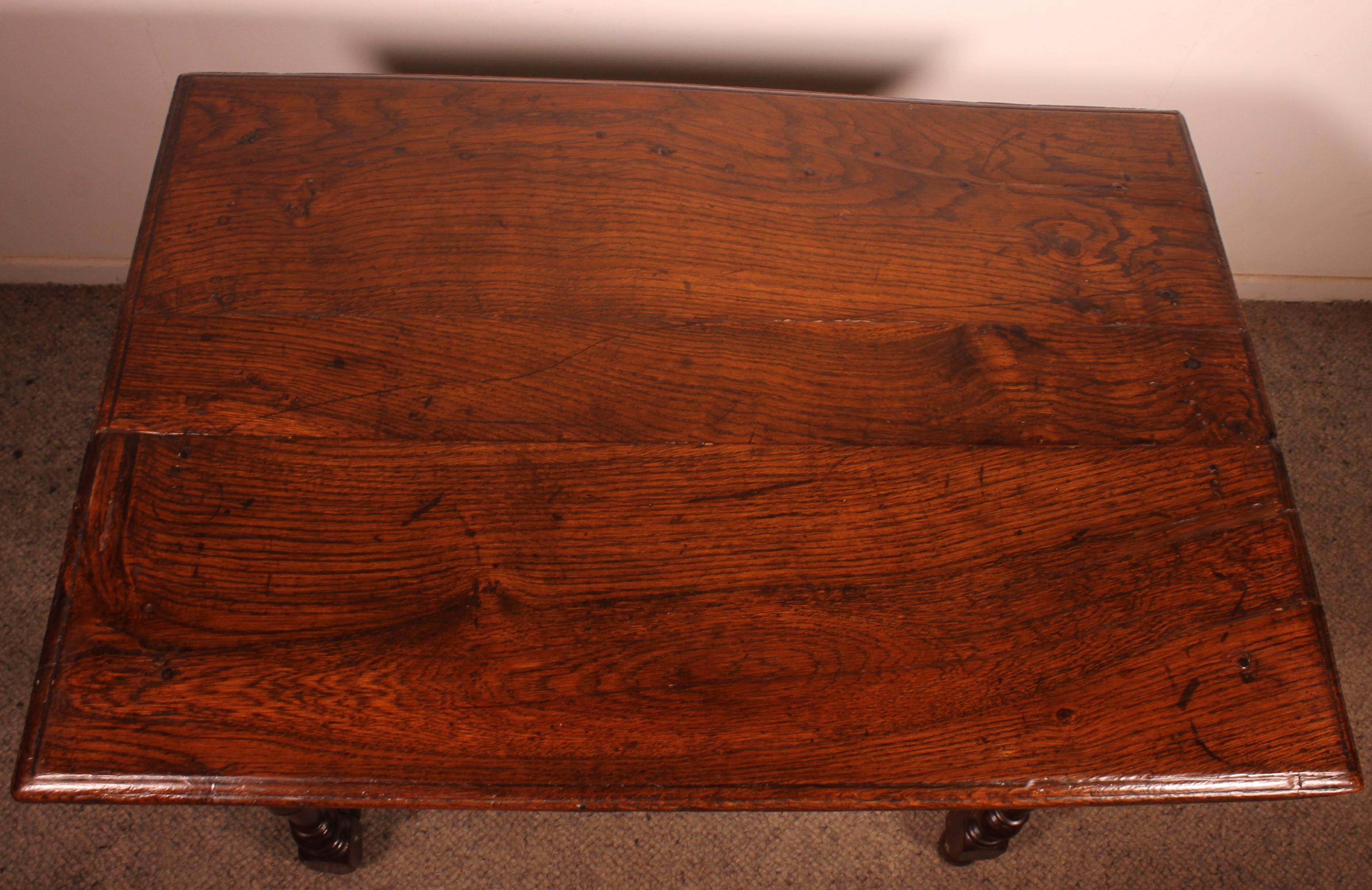 Mesa Luis XIII de roble - Siglo XVII en venta 7