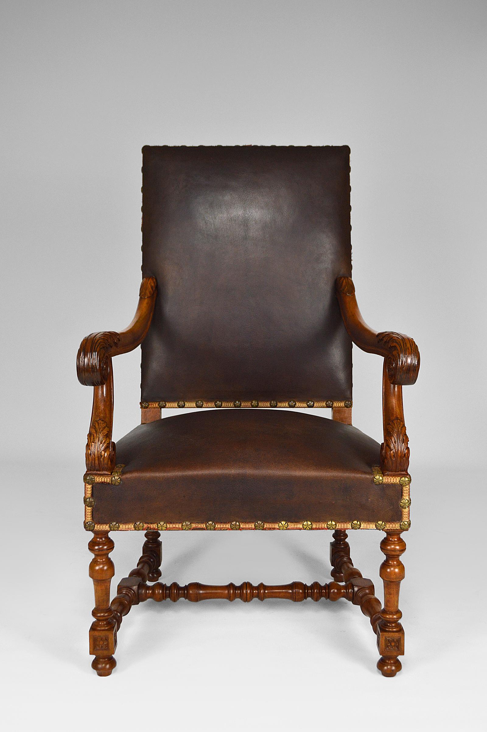 French Louis XIII Office Armchair in Leather and Carved Walnut, France, circa 1860 For Sale