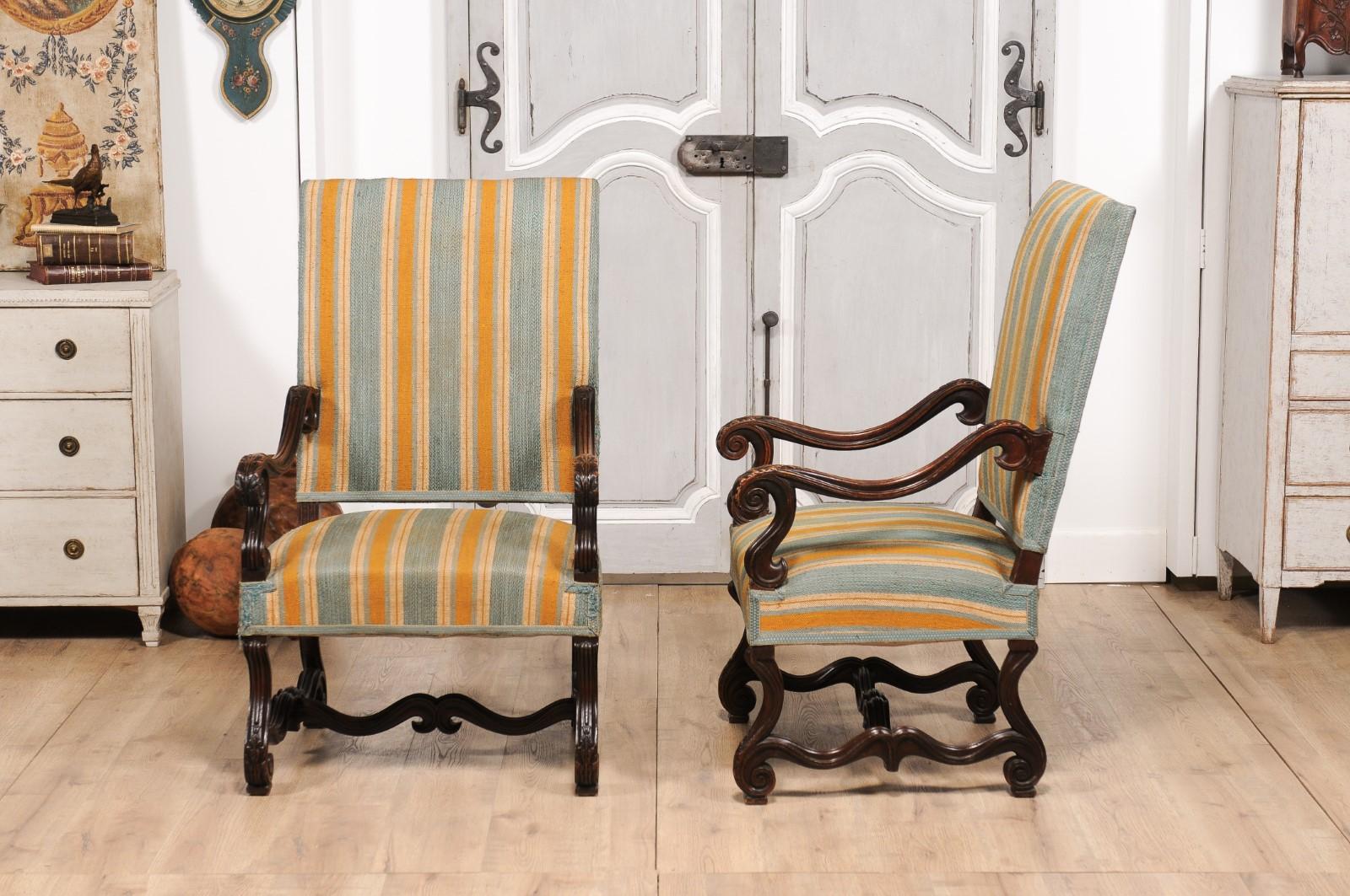 Louis XIII Style 19th Century French Os de Mouton Walnut Armchairs, a Pair For Sale 6