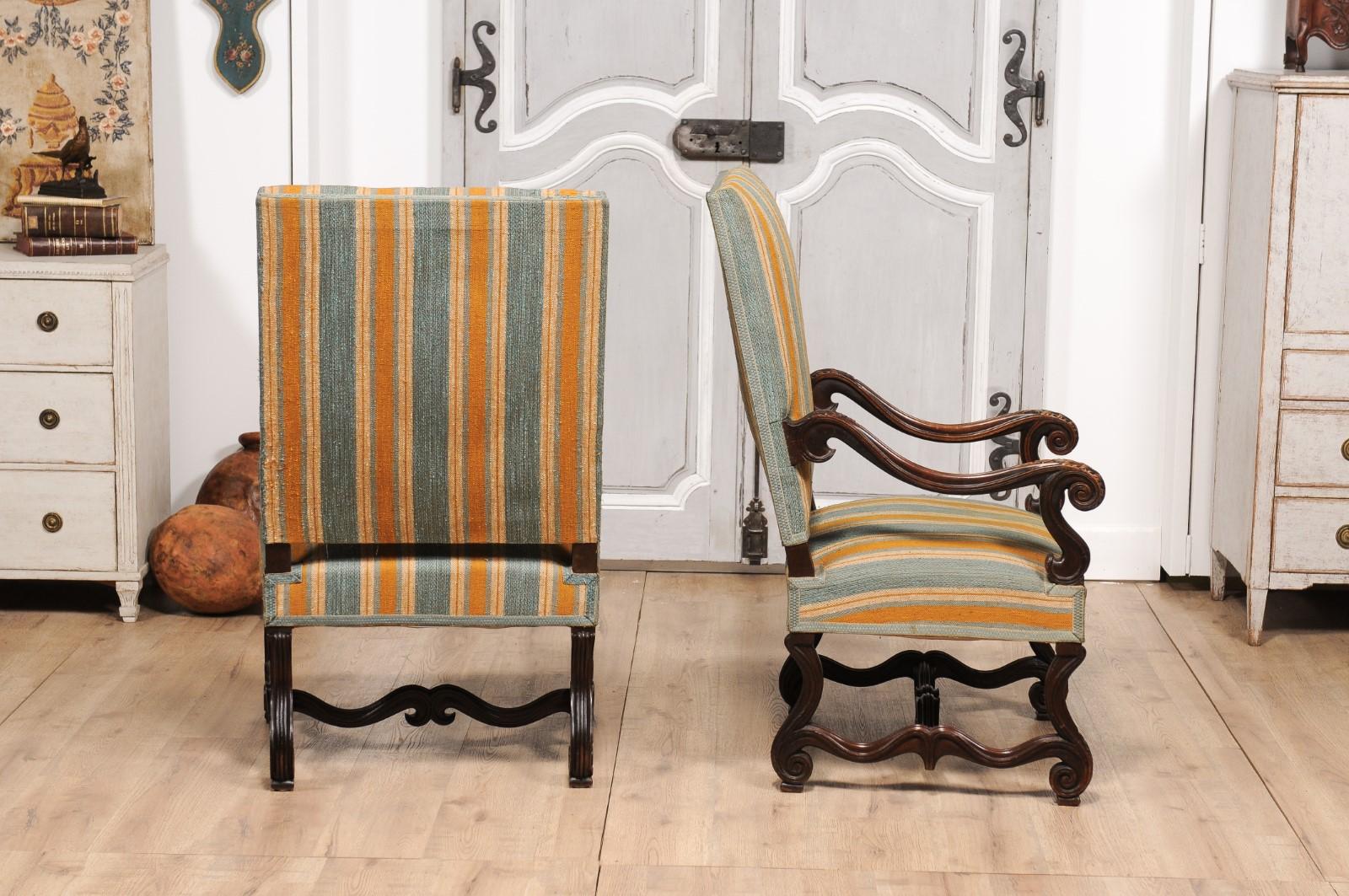 Louis XIII Style 19th Century French Os de Mouton Walnut Armchairs, a Pair For Sale 3