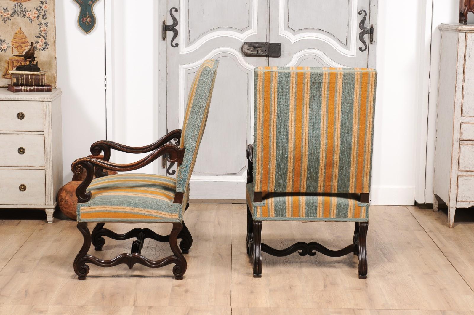 Louis XIII Style 19th Century French Os de Mouton Walnut Armchairs, a Pair For Sale 5