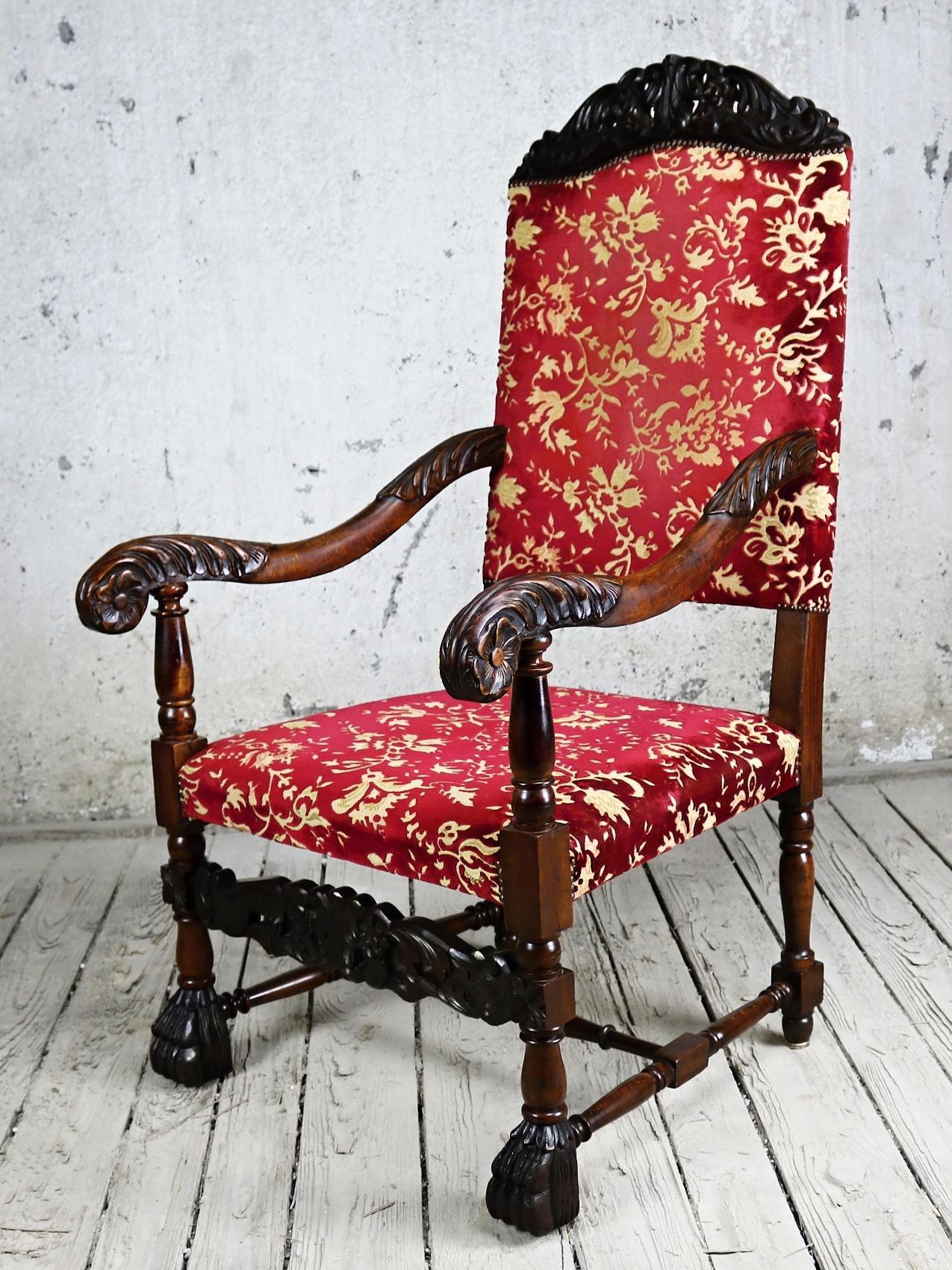 Austrian Louis XIII-style 19th Century French Walnut Throne Seating Set For Sale