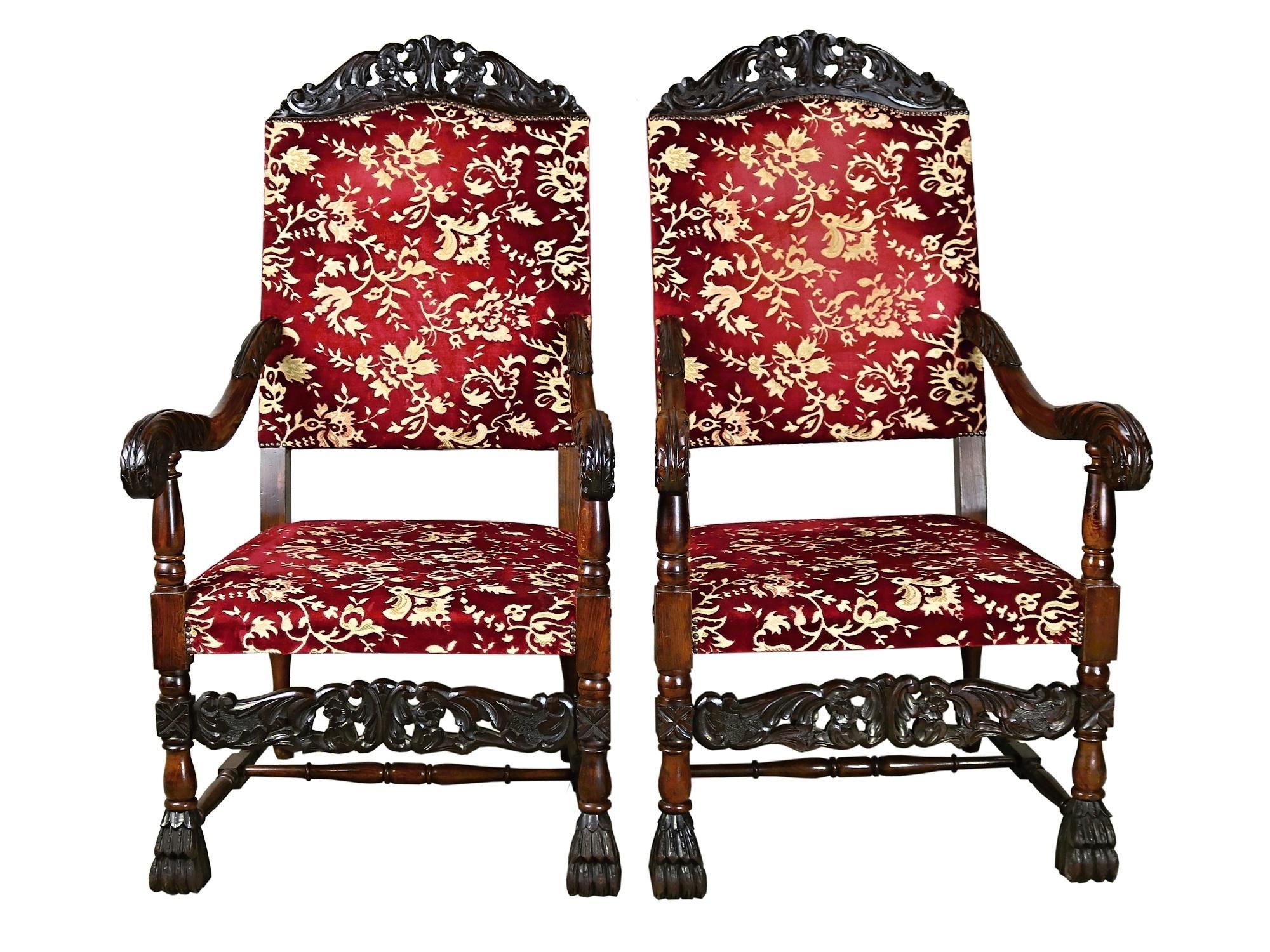 Louis XIII-style 19th Century French Walnut Throne Seating Set For Sale 3